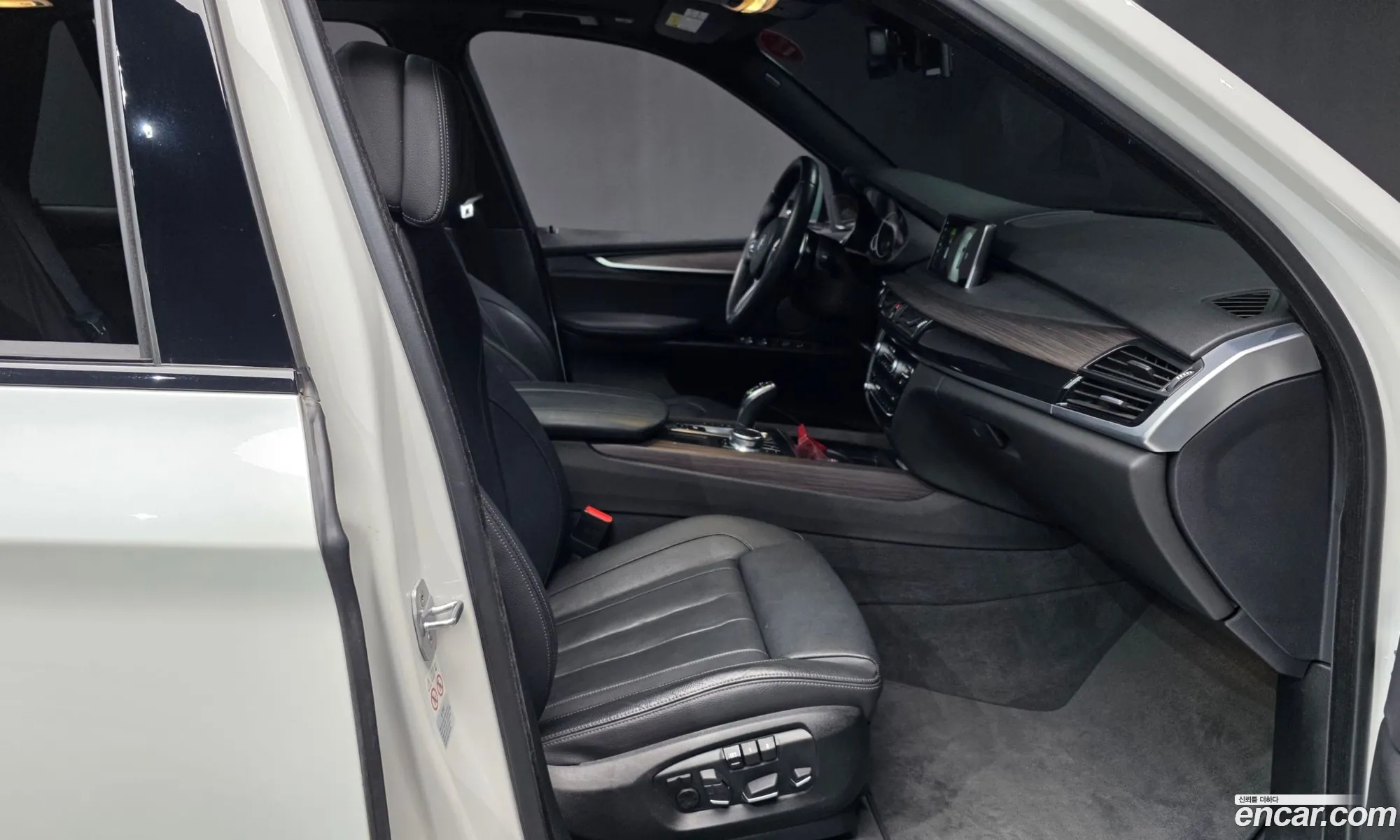 BMW X5 2018 — 16