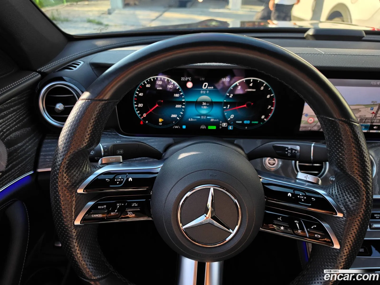 Mercedes-Benz E-Class W213 2022 — 14