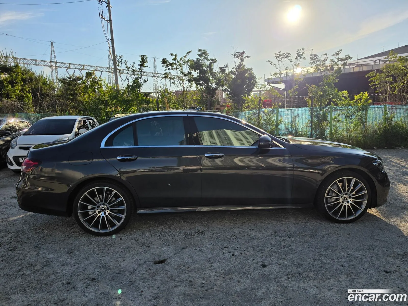 Mercedes-Benz E-Class W213 2022 — 19