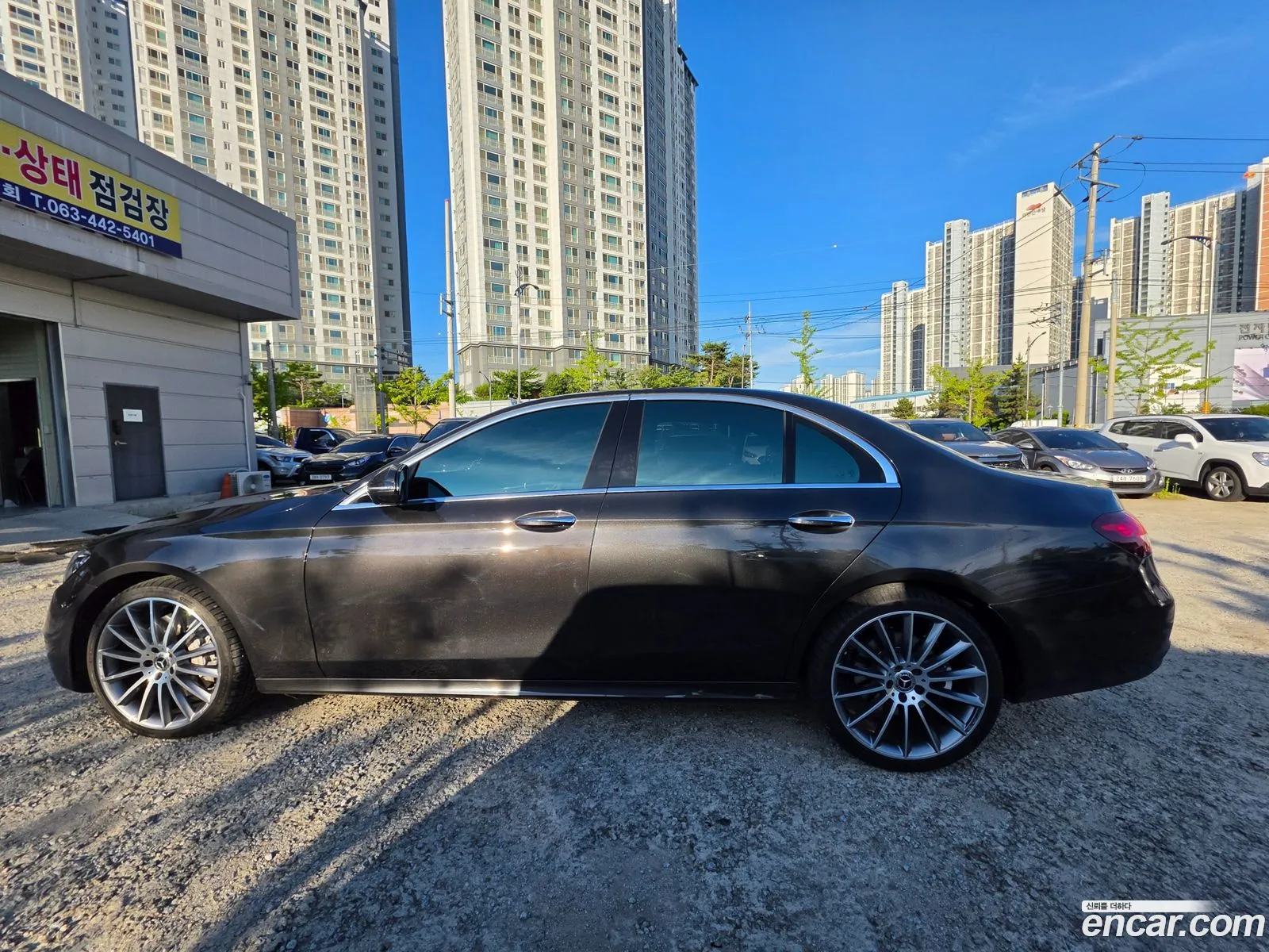 Mercedes-Benz E-Class W213 2022 — 18