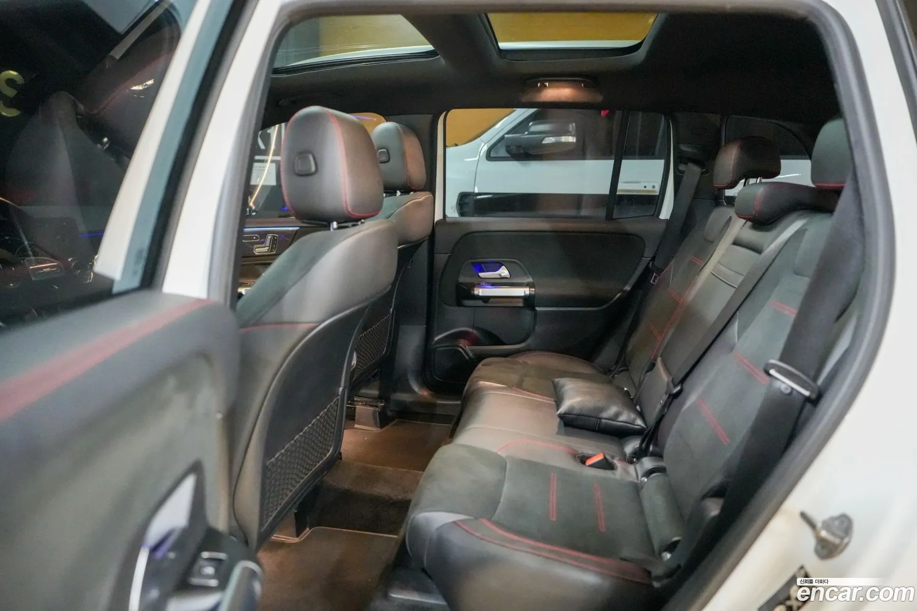 Mercedes-Benz GLB-Class X247 2020 — 2