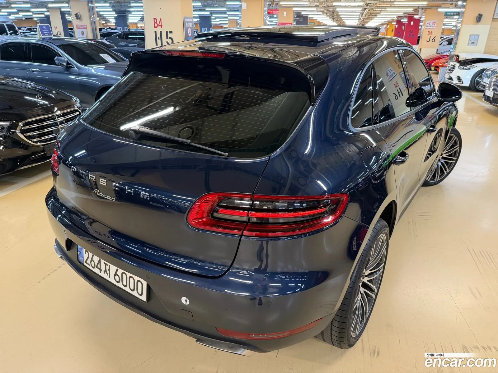 Porsche Macan 2018 — 2