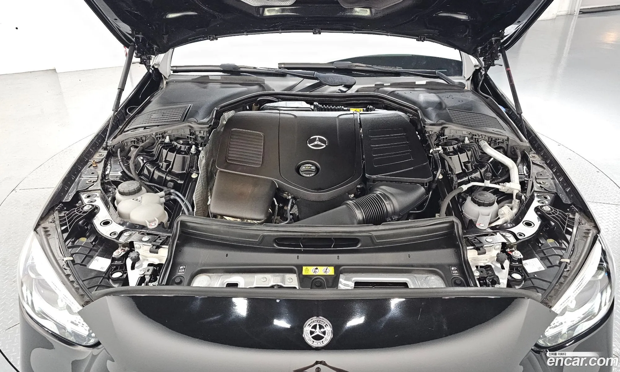 Mercedes-Benz C-Class W206 2023 — 18
