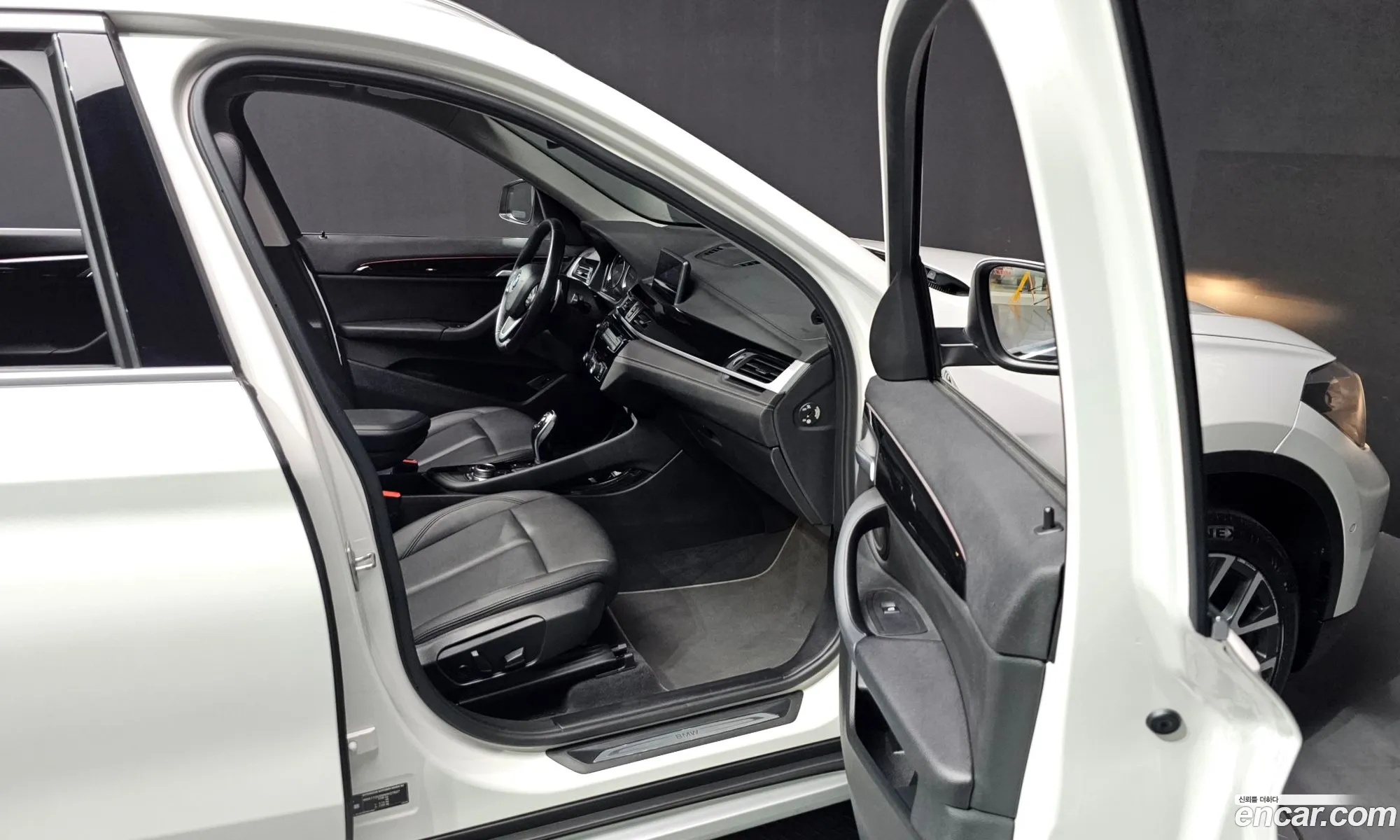 BMW X1 2022 WBA11DG09N5V27637 — 17