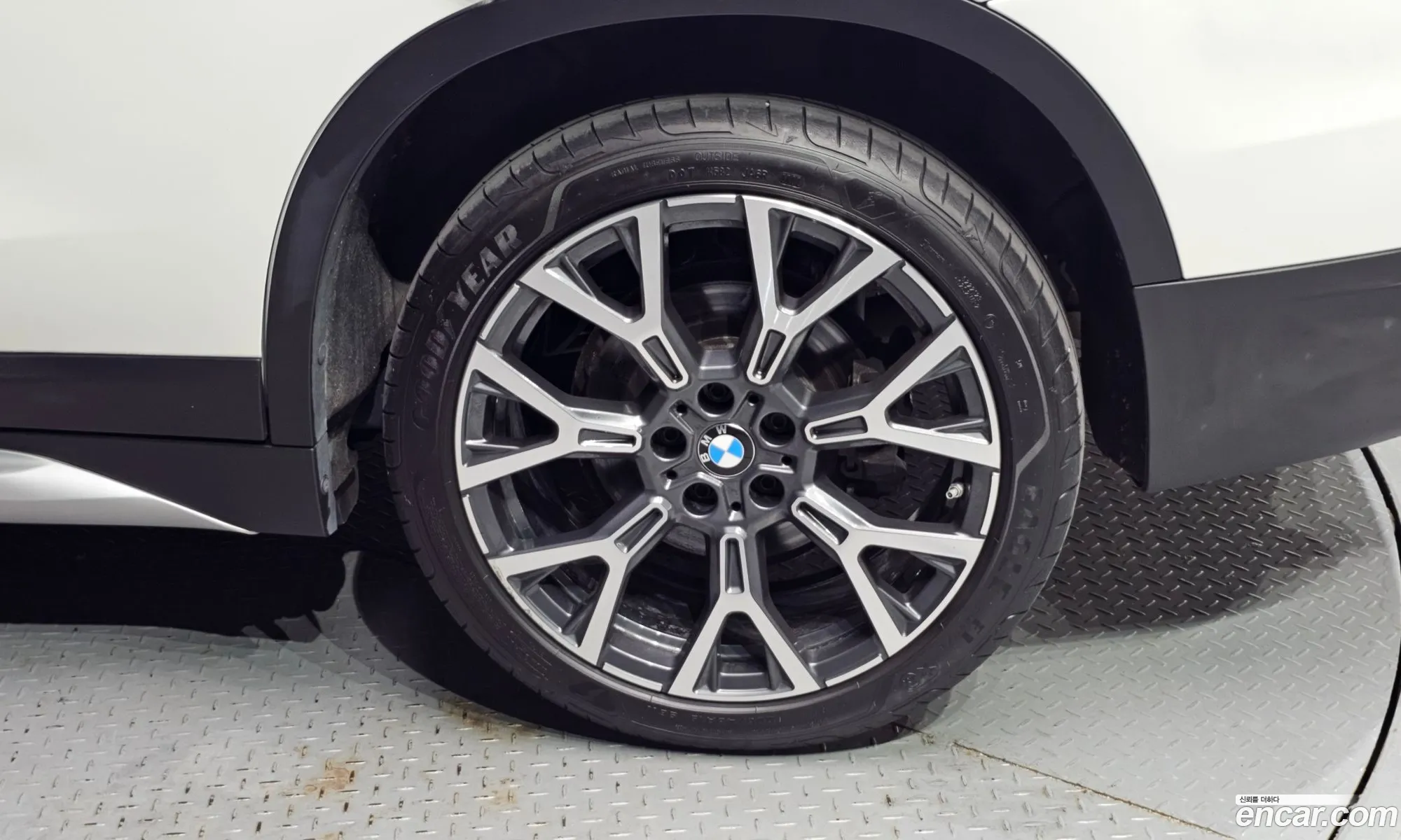 BMW X1 2022 WBA11DG09N5V27637 — 26