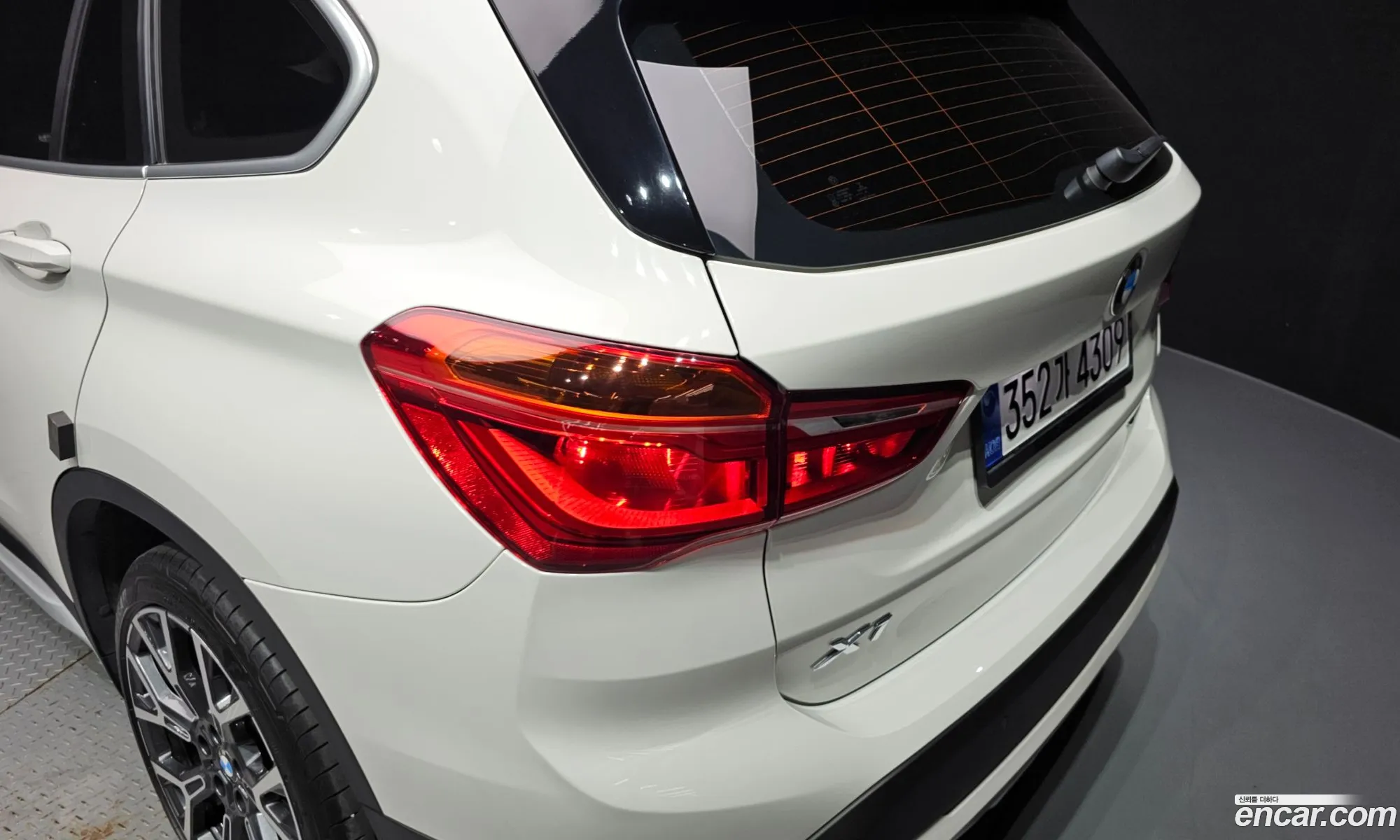 BMW X1 2022 WBA11DG09N5V27637 — 31
