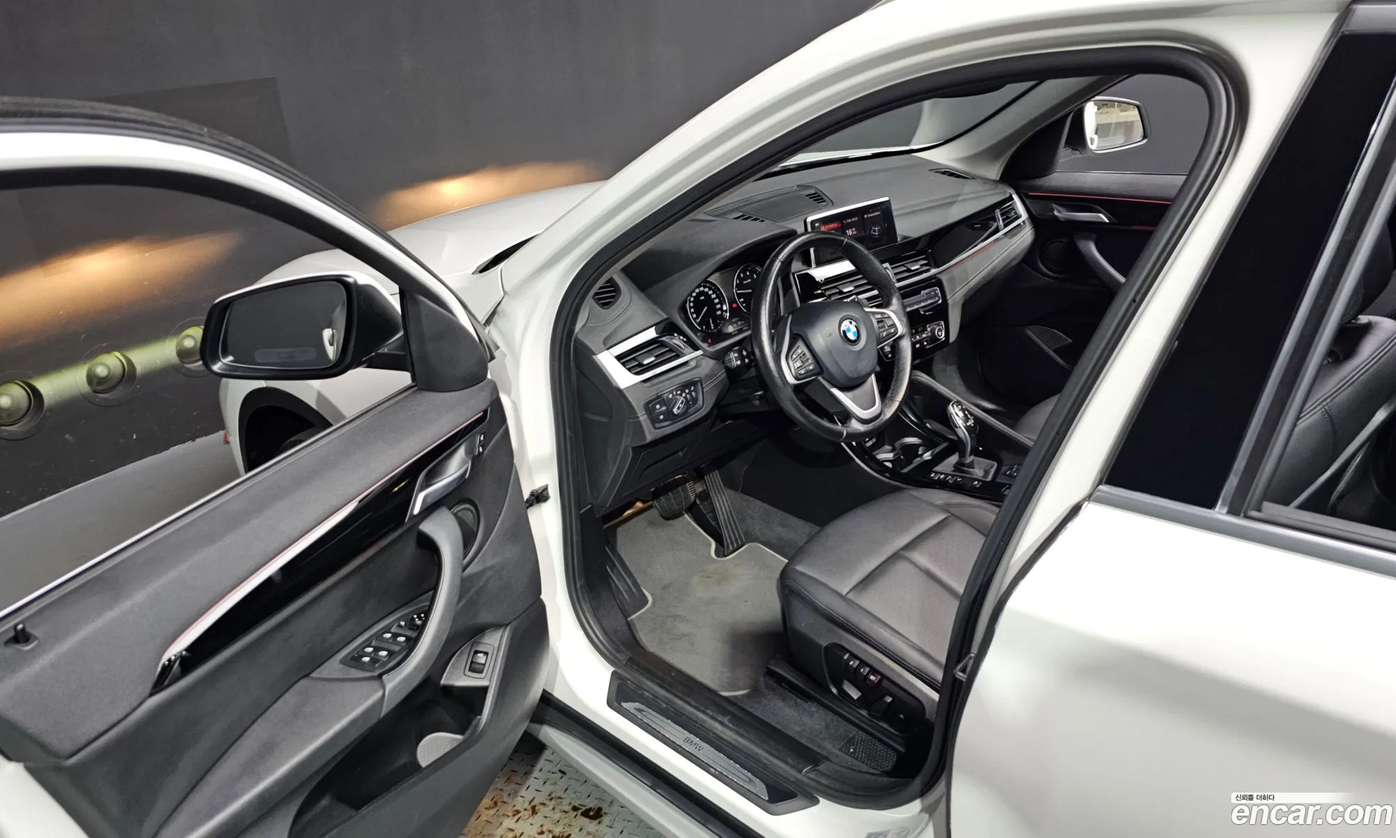 BMW X1 2022 WBA11DG09N5V27637 — 18