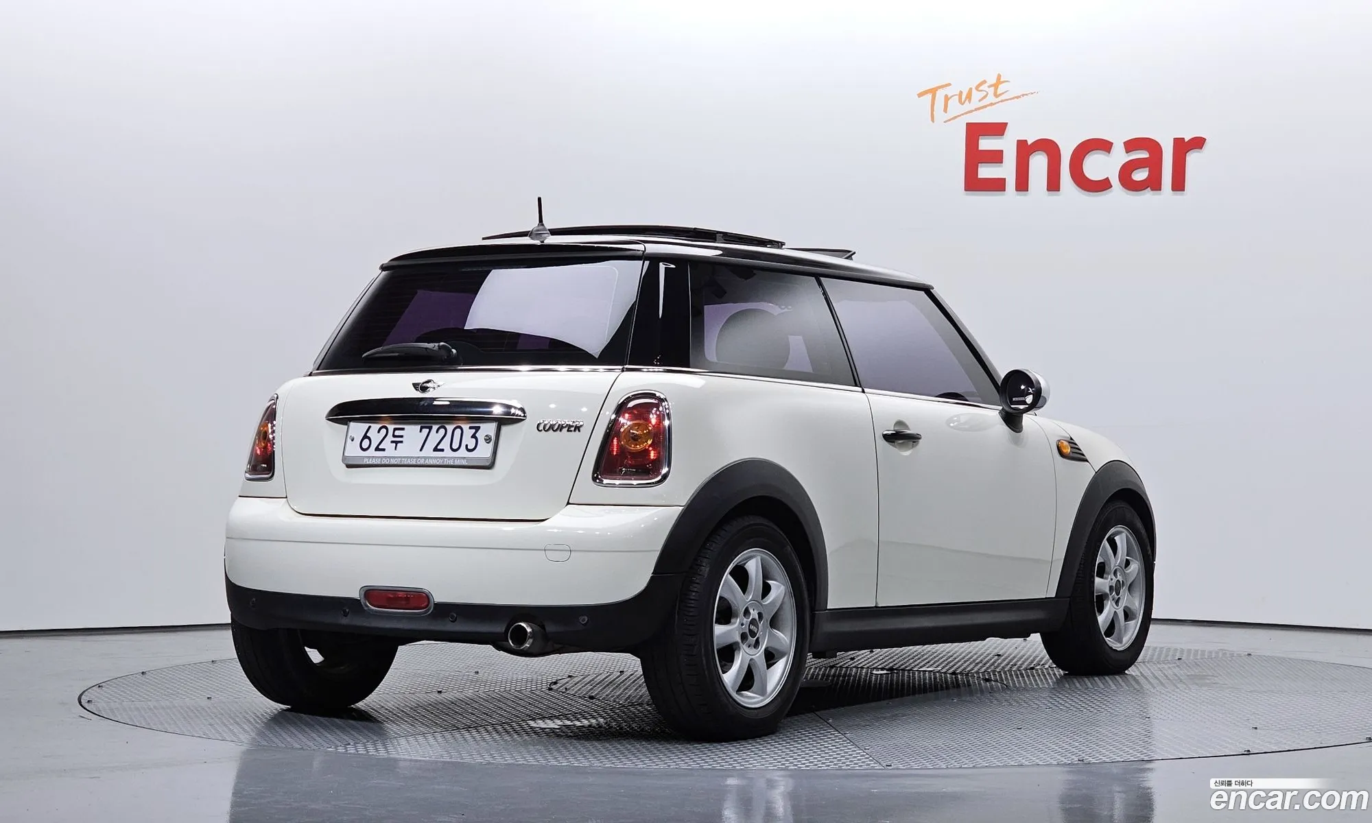 Mini Cooper 2009 WMWMF3103ATW45822 — 8