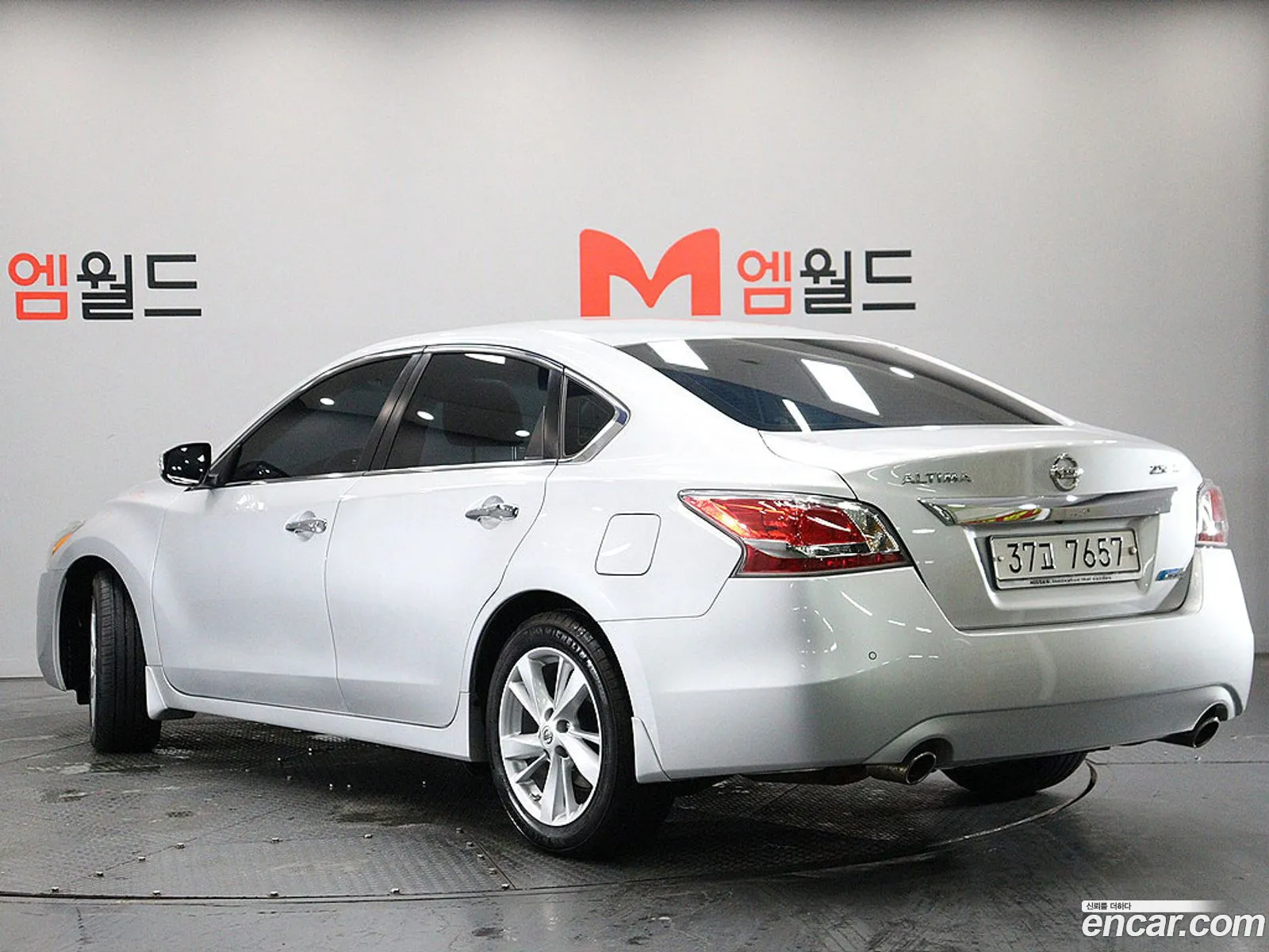 Nissan Altima 2015 — 12