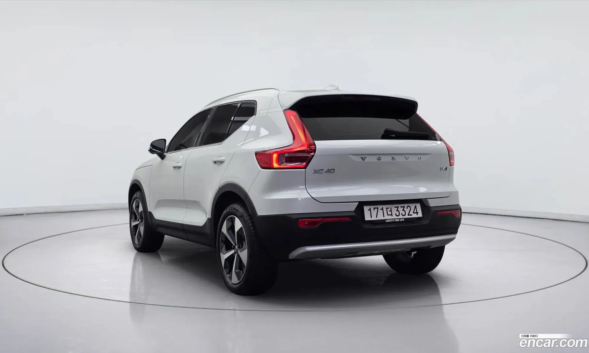 Volvo XC40 2025 — 14