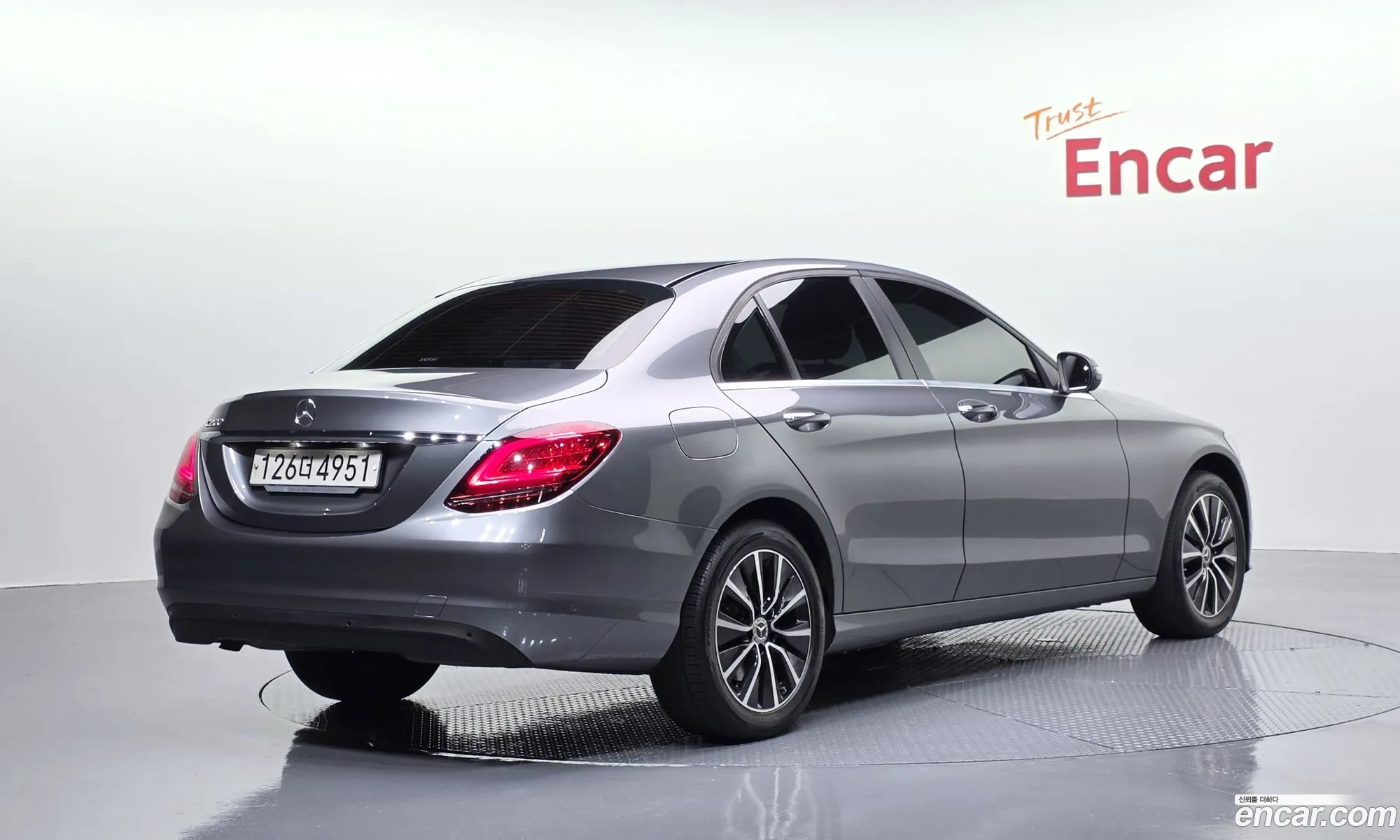 Mercedes-Benz C-Class W205 2019 — 10