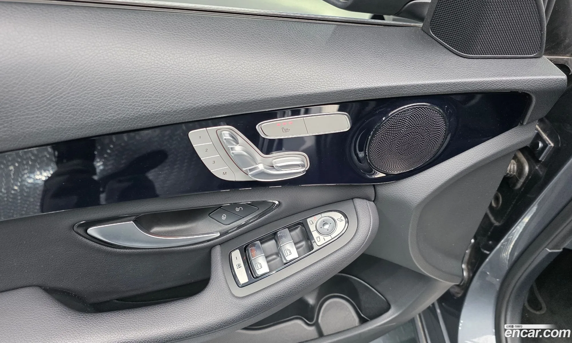 Mercedes-Benz C-Class W205 2019 — 13