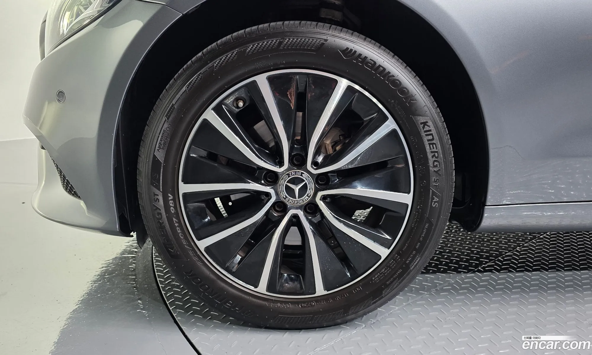 Mercedes-Benz C-Class W205 2019 — 12
