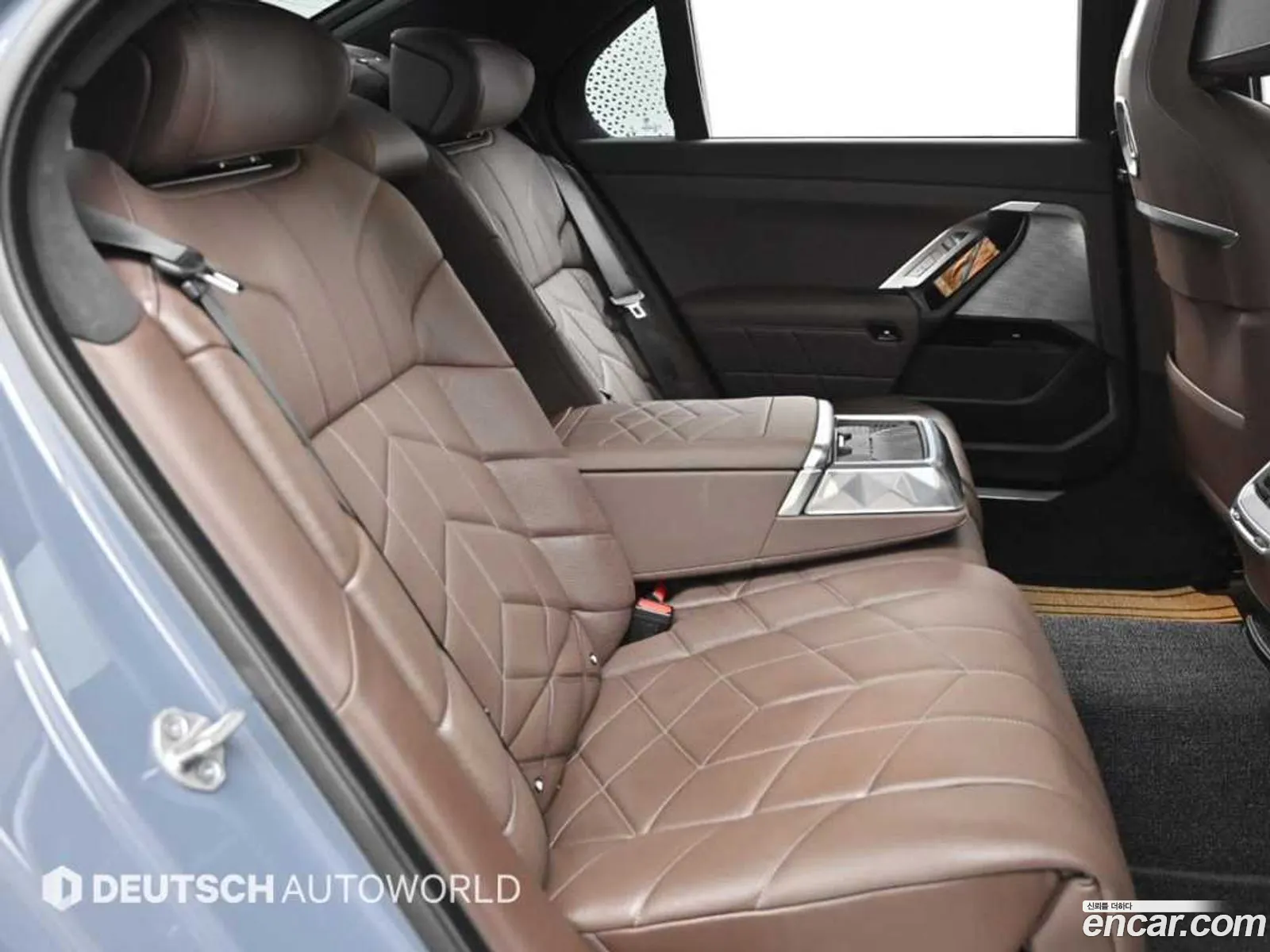 BMW 7 Series 2023 — 8