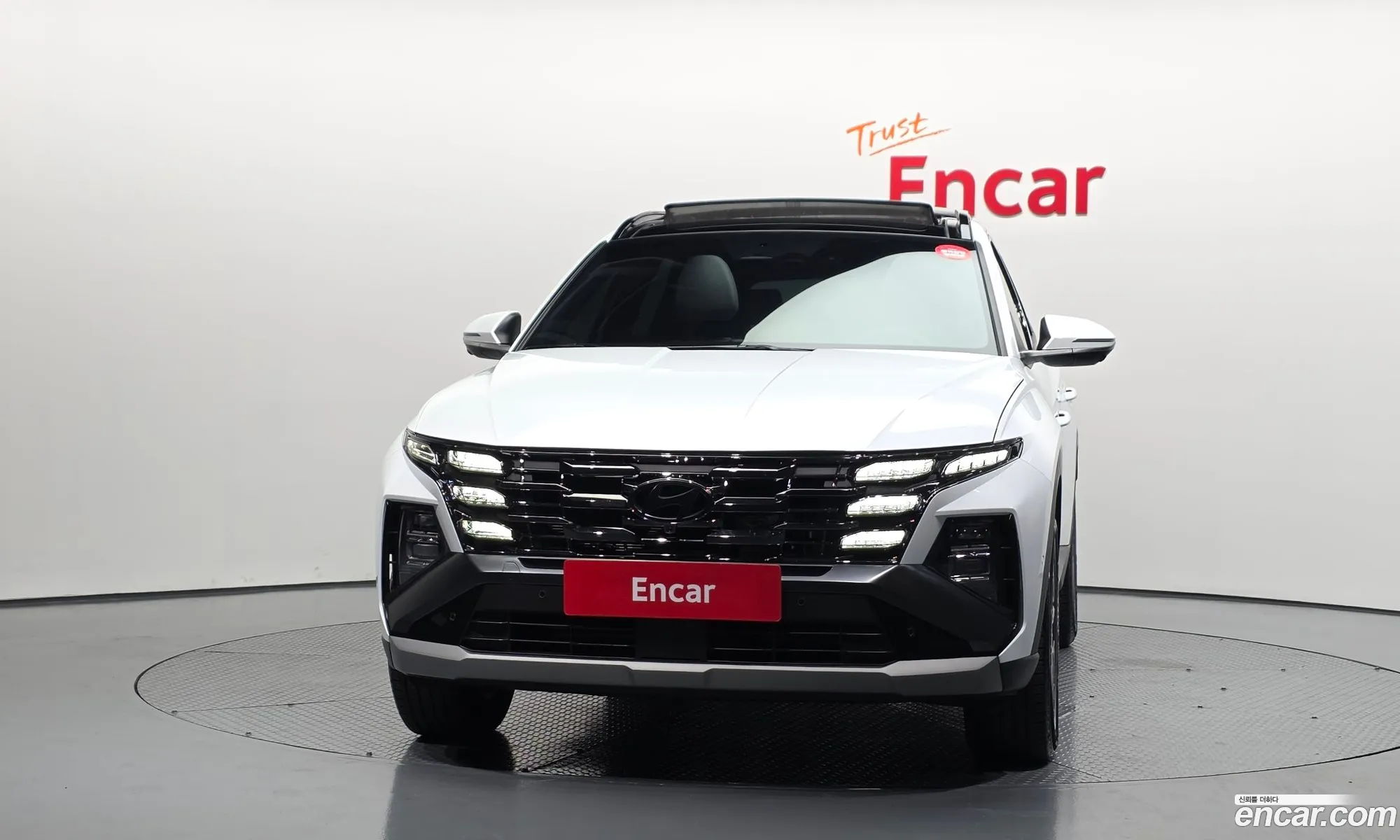 Hyundai Tucson Hybrid 2025 — 4