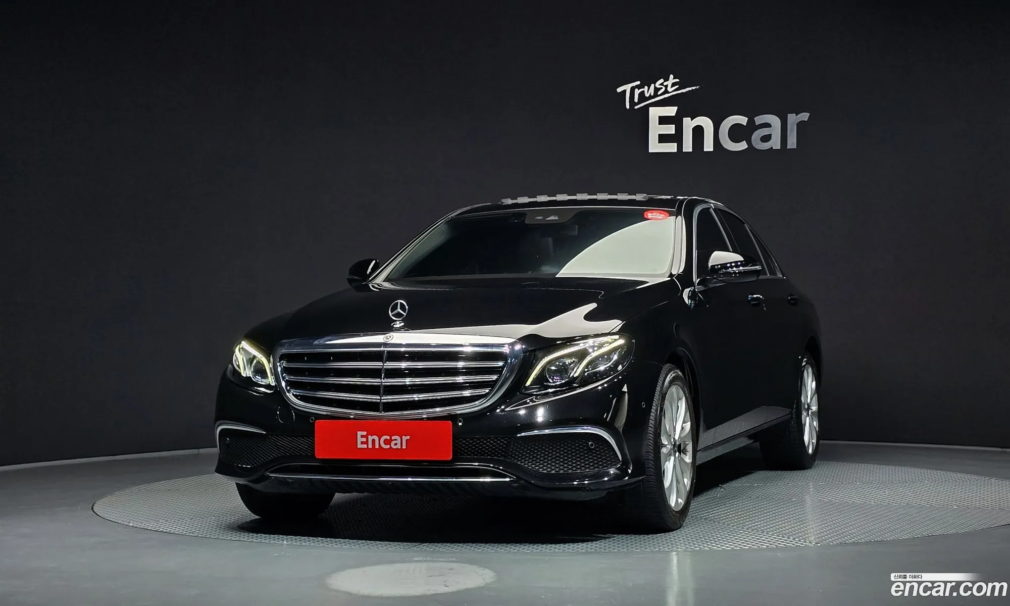 Mercedes-Benz E-Class W213 2019 WDDZF0FB3KA693549 — 9