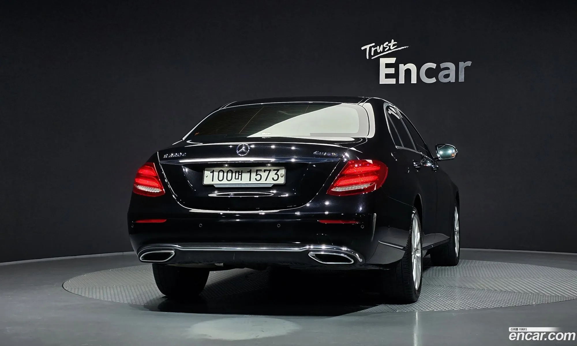 Mercedes-Benz E-Class W213 2019 WDDZF0FB3KA693549 — 21