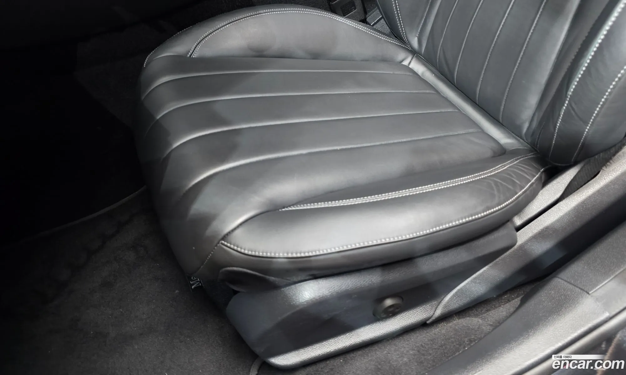 Mercedes-Benz E-Class W213 2019 WDDZF0FB3KA693549 — 16