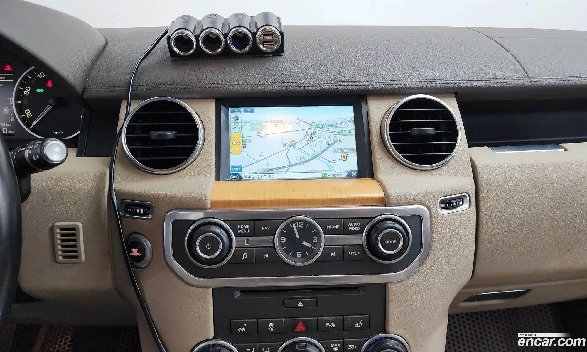 Land Rover Discovery 4 2014 SALLAAAG6EA713340 — 12