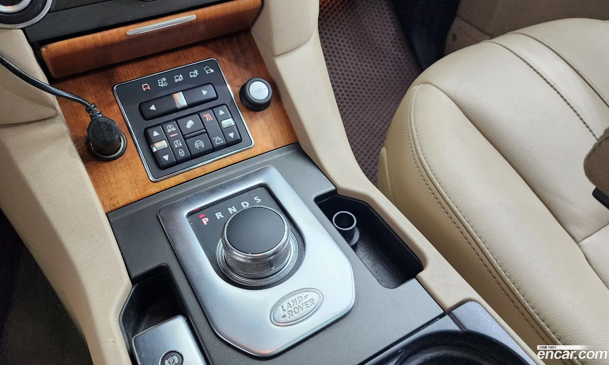 Land Rover Discovery 4 2014 SALLAAAG6EA713340 — 19