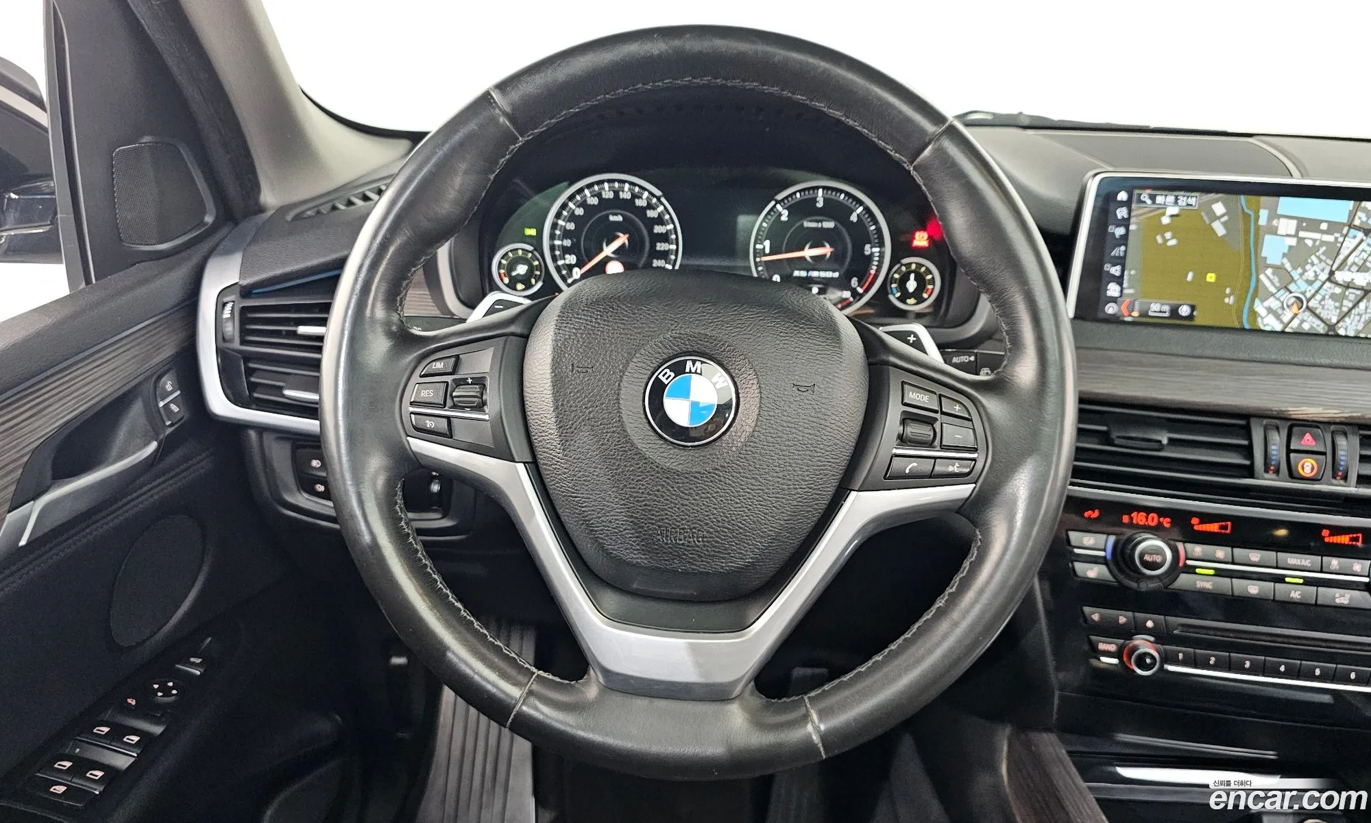 BMW X5 2017 — 14