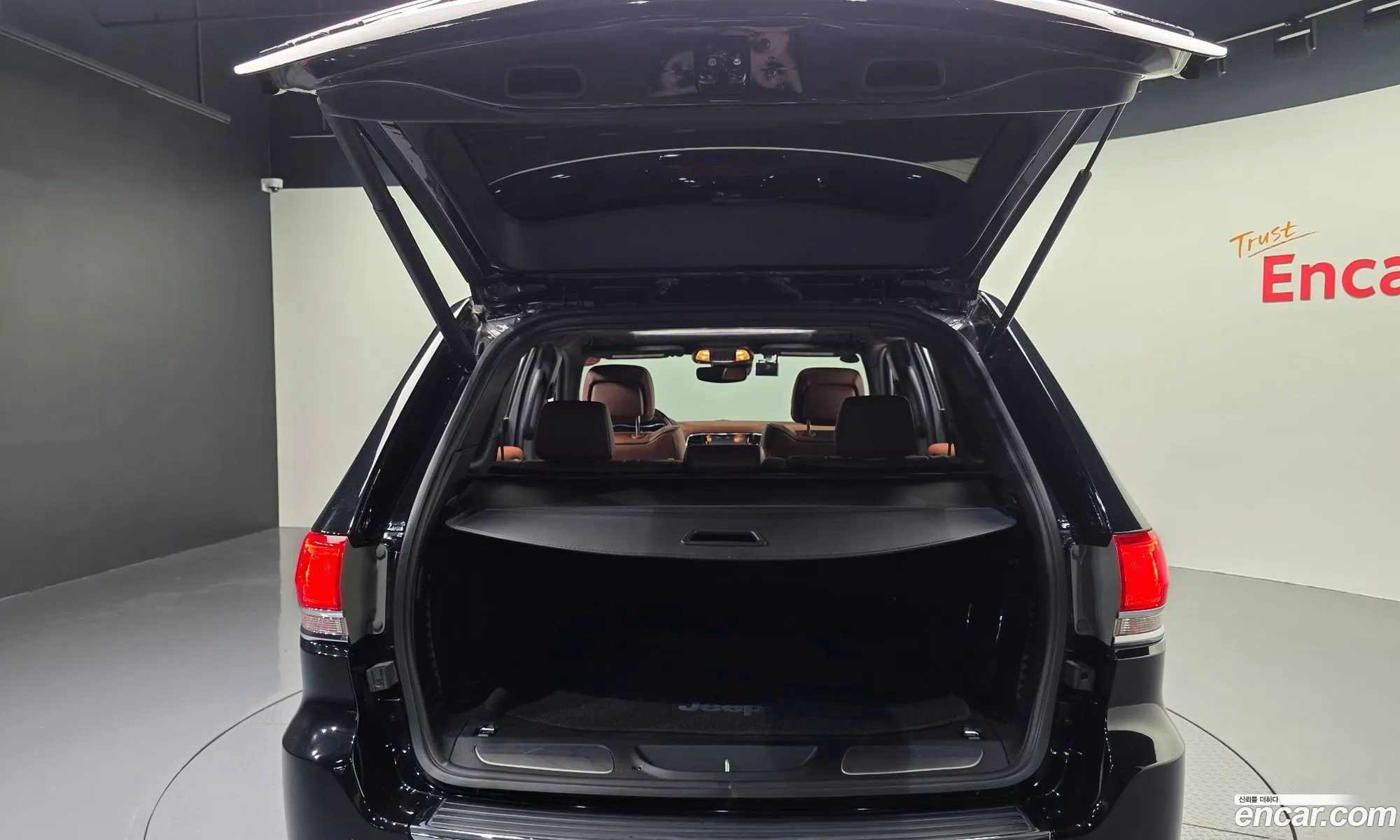 Jeep Grand Cherokee 2021 — 17