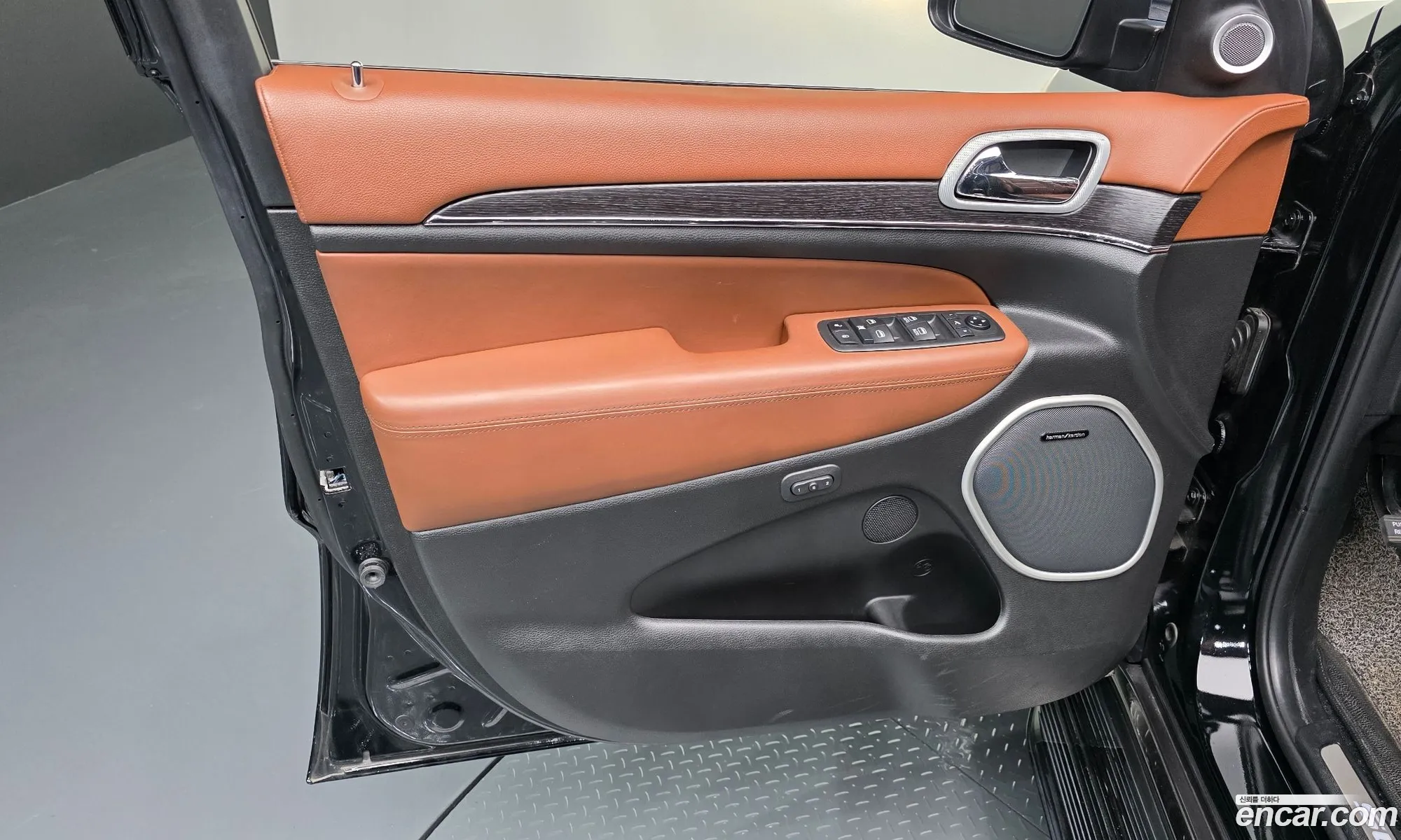 Jeep Grand Cherokee 2021 — 28