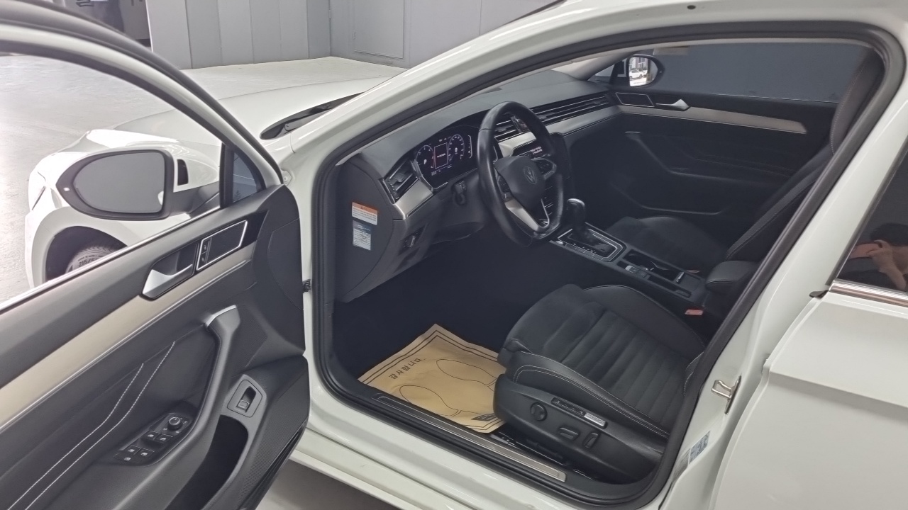 Volkswagen Passat GT 2021 — 13