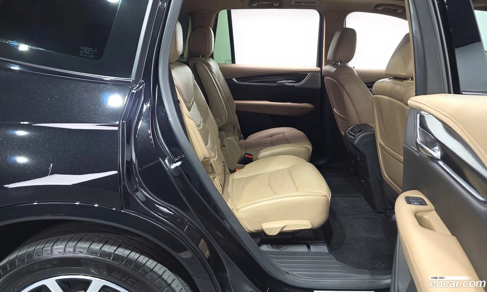 Cadillac XT6 2021 1GYFP9RS4MZ215567 — 17