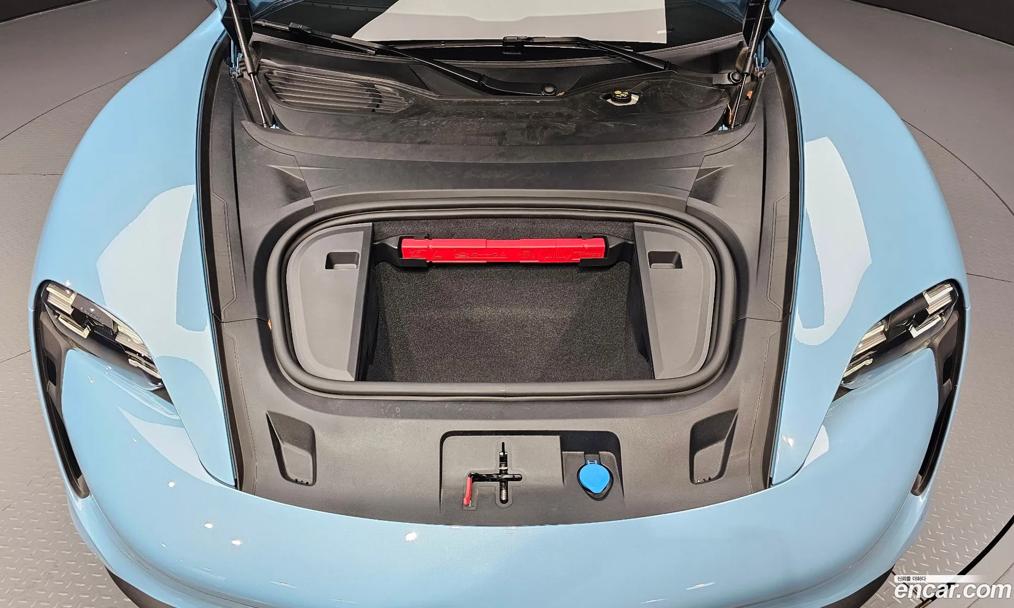 Porsche Taycan 2023 — 22