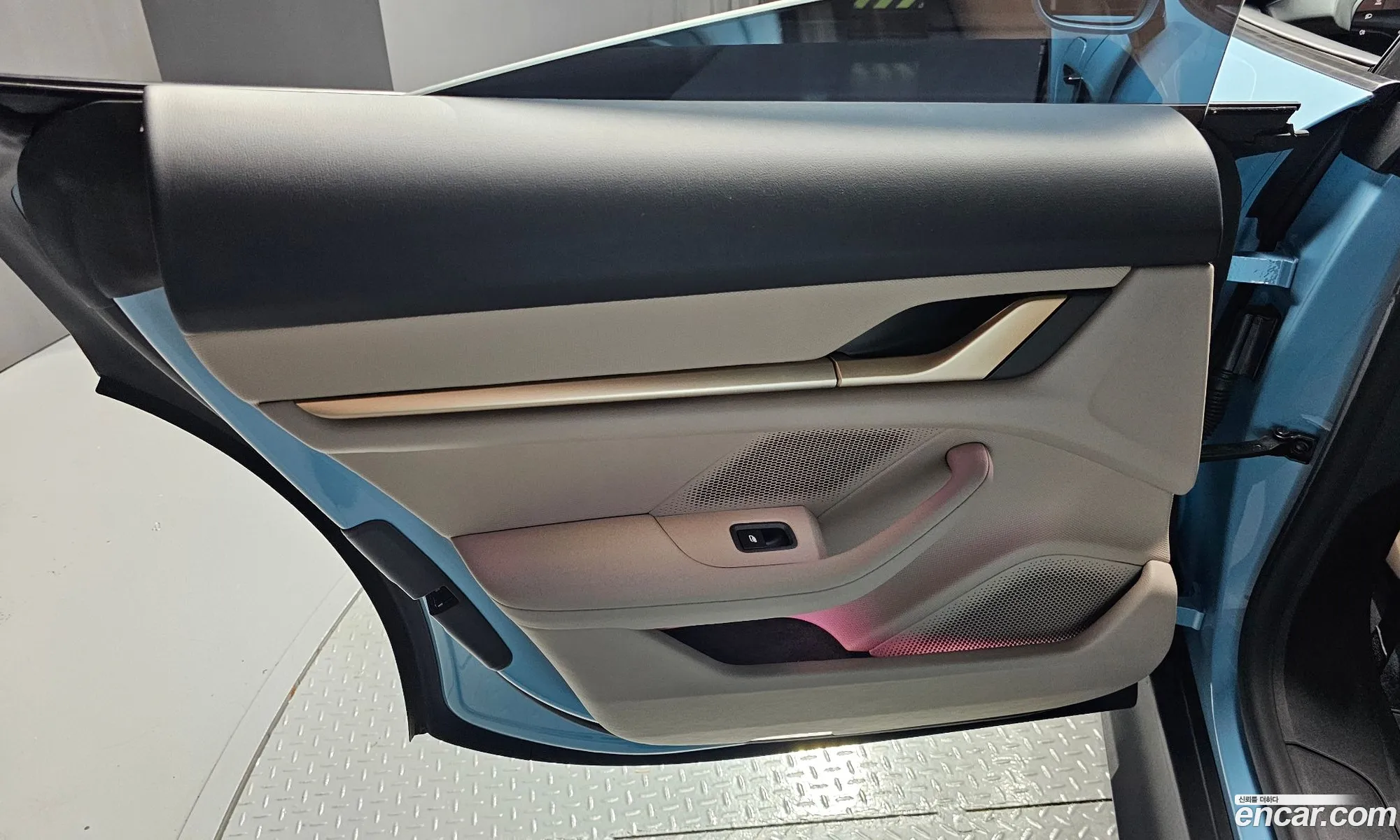 Porsche Taycan 2023 — 29