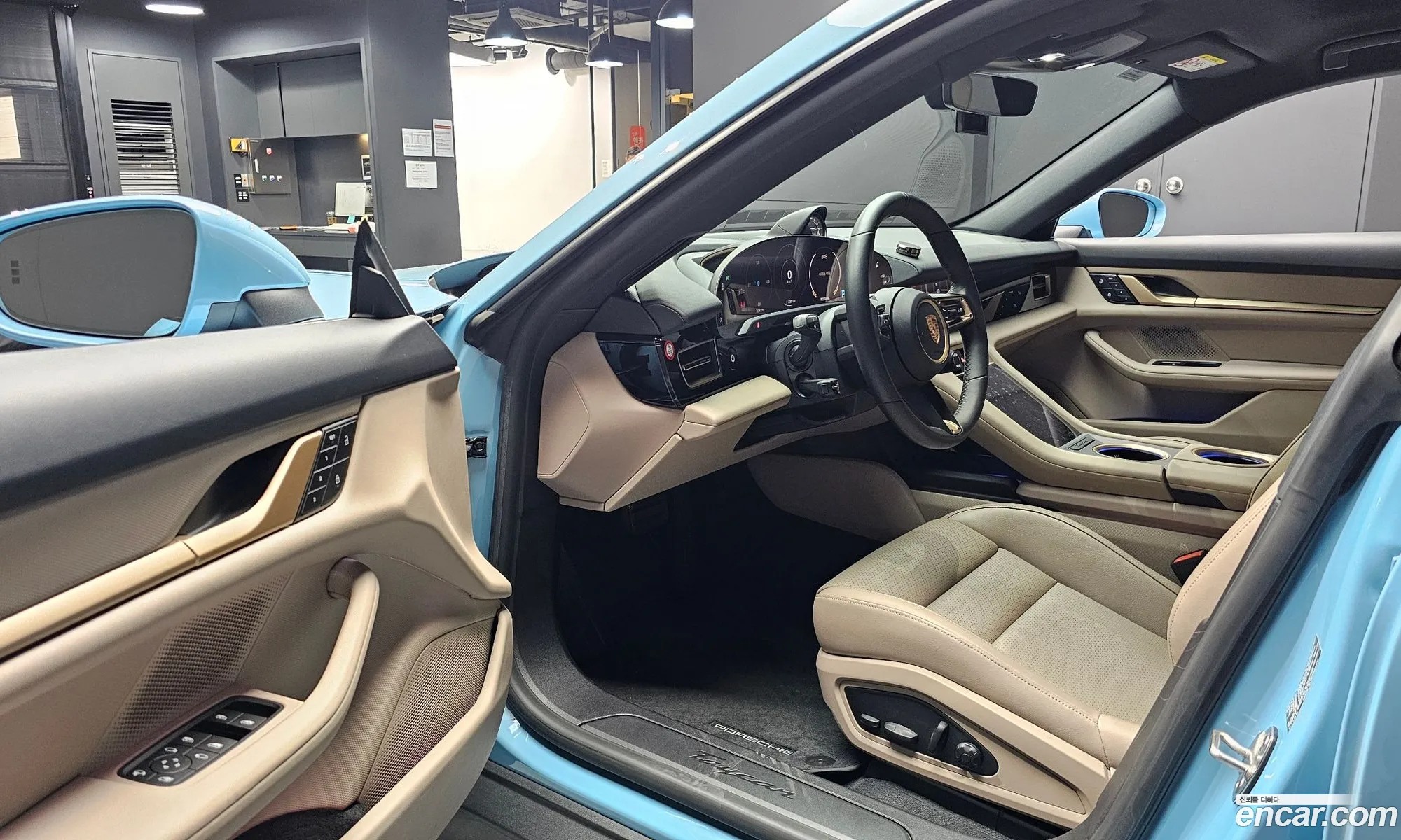 Porsche Taycan 2023 — 21