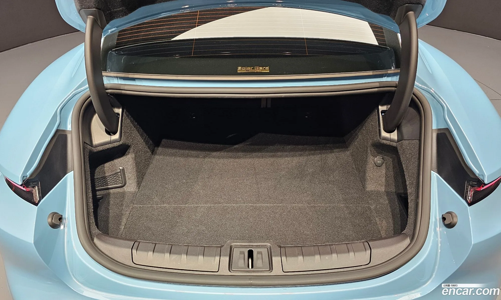 Porsche Taycan 2023 — 4