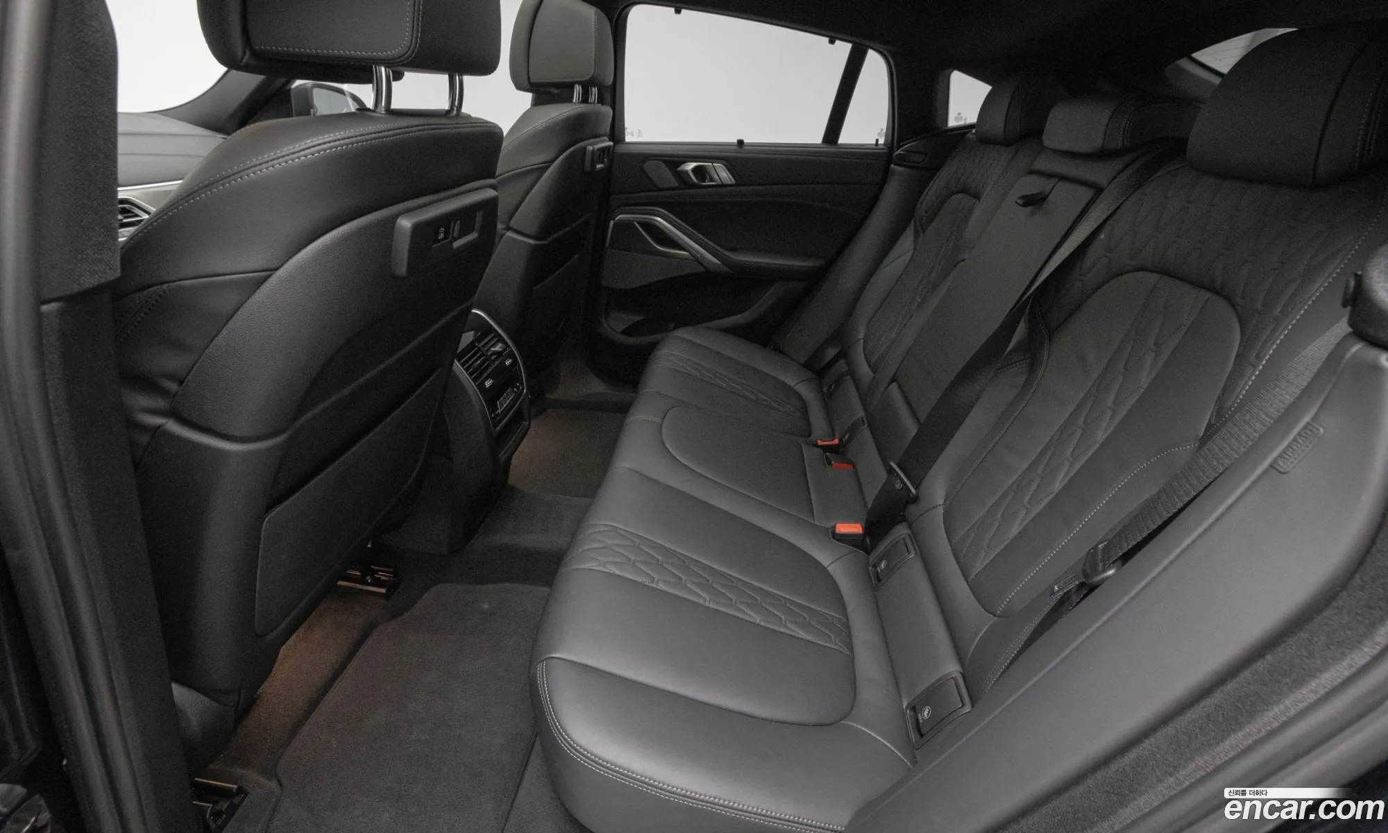 BMW X6 2023 — 11