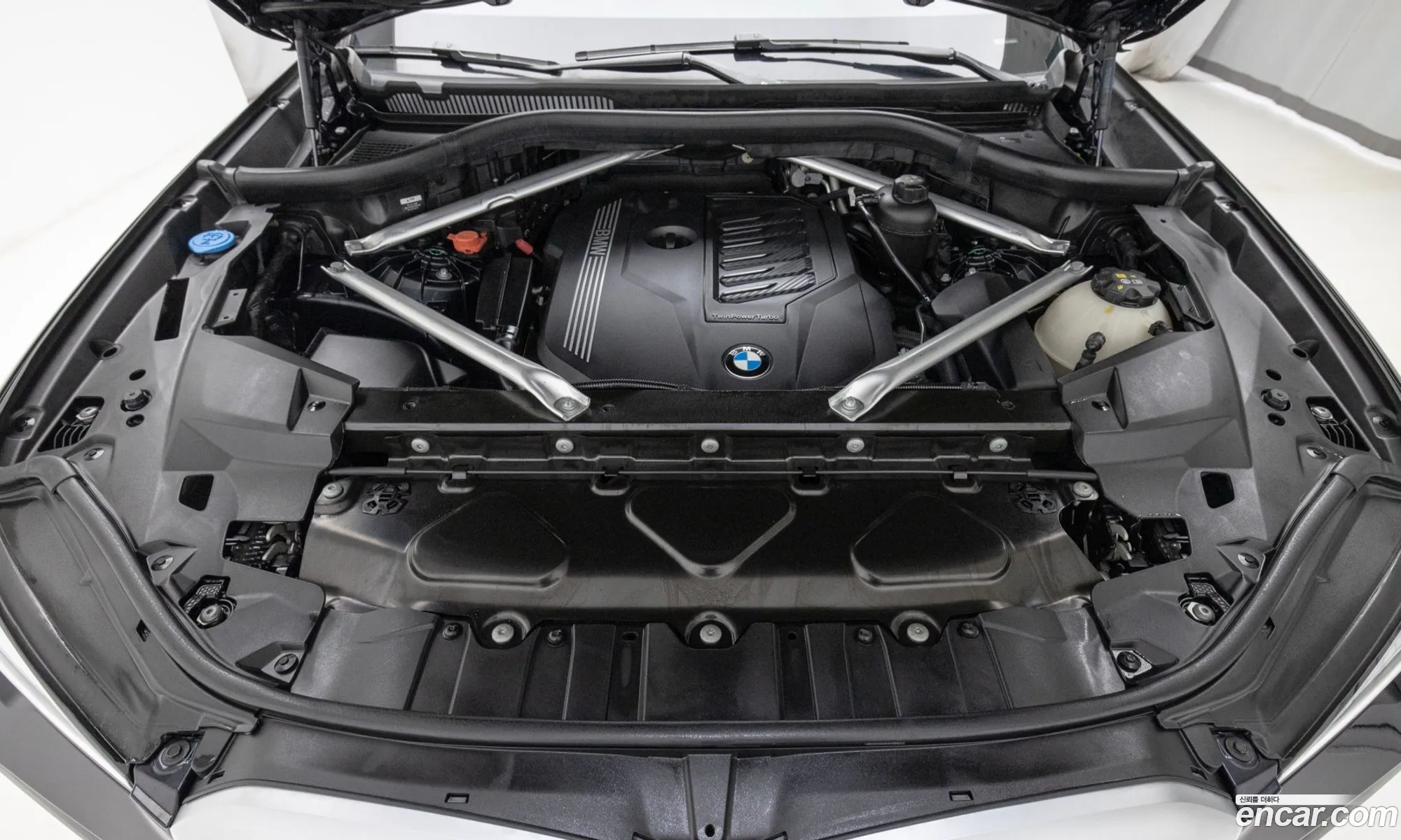 BMW X6 2023 — 12