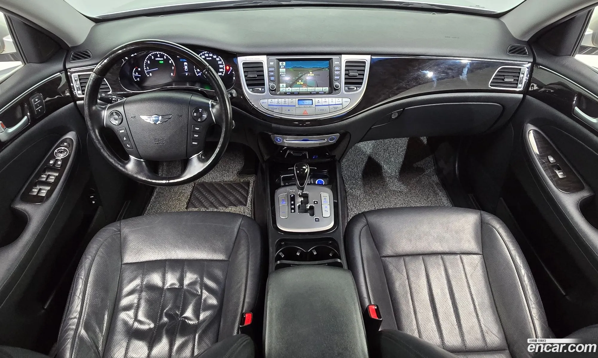 Hyundai Genesis 2011 — 2