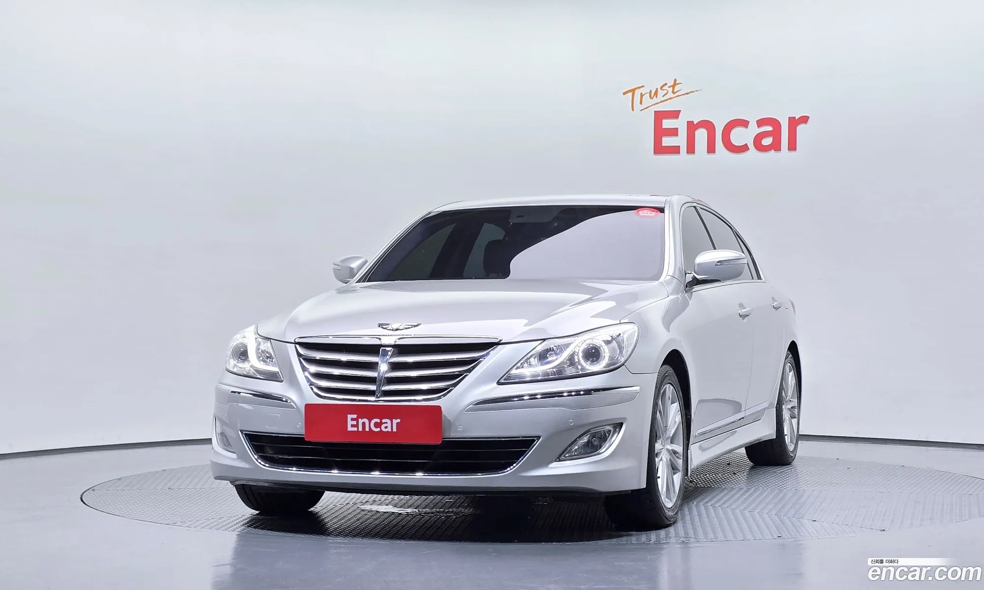 Hyundai Genesis 2011 — 4