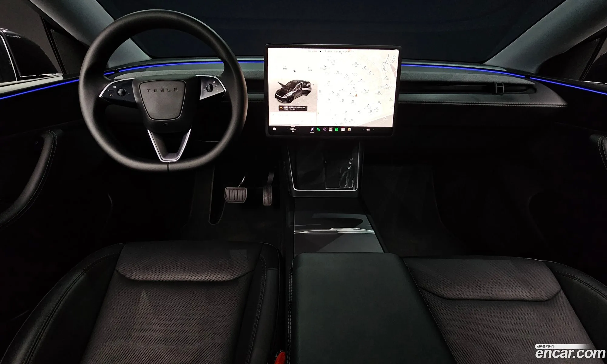 Tesla Model Y 2025 LRWYGCFJXSC214833 — 2