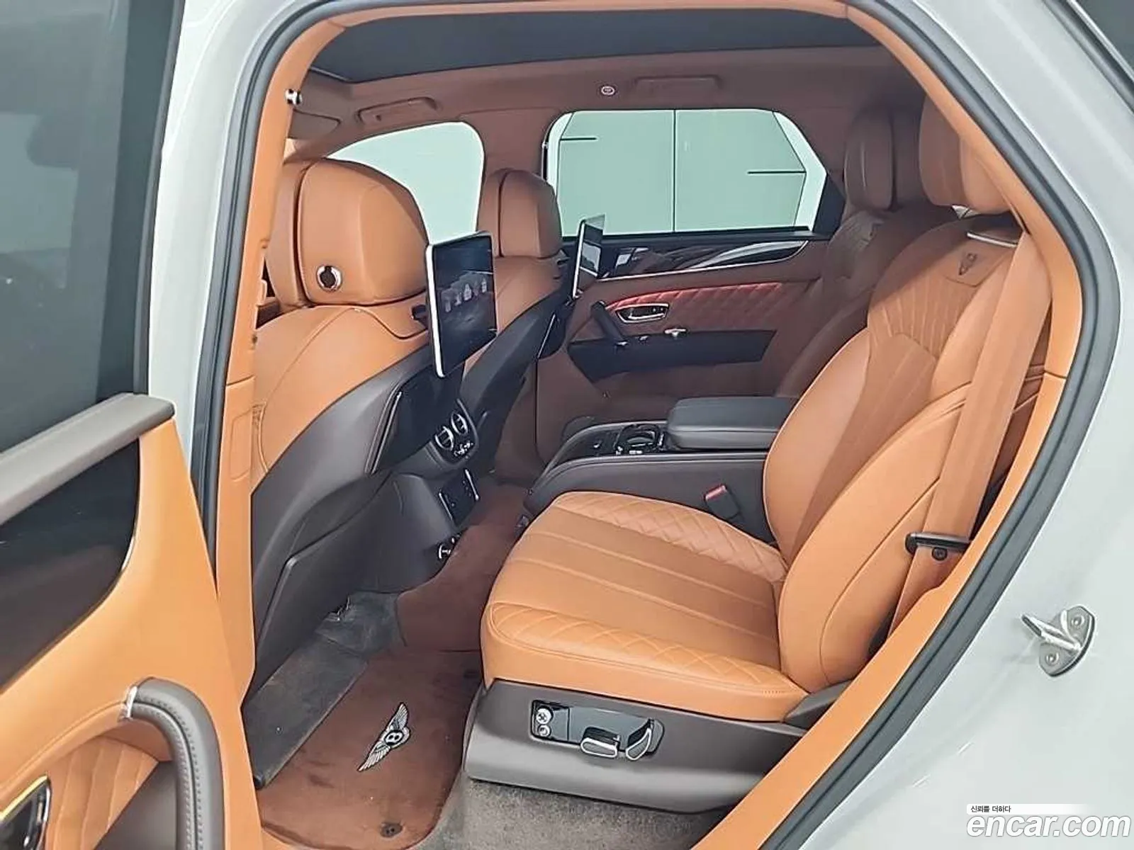 Bentley Bentayga 2017 — 6