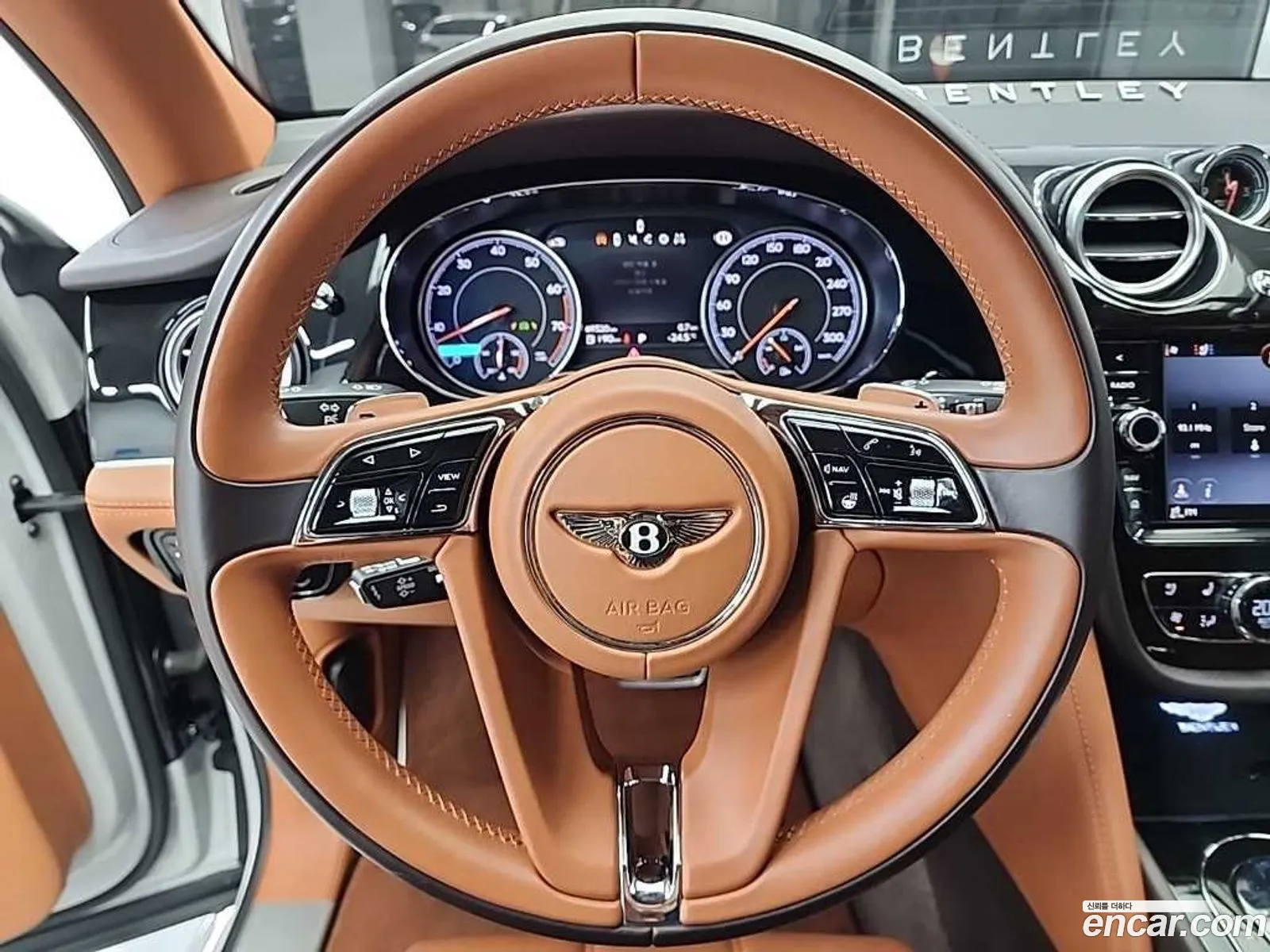 Bentley Bentayga 2017 — 9