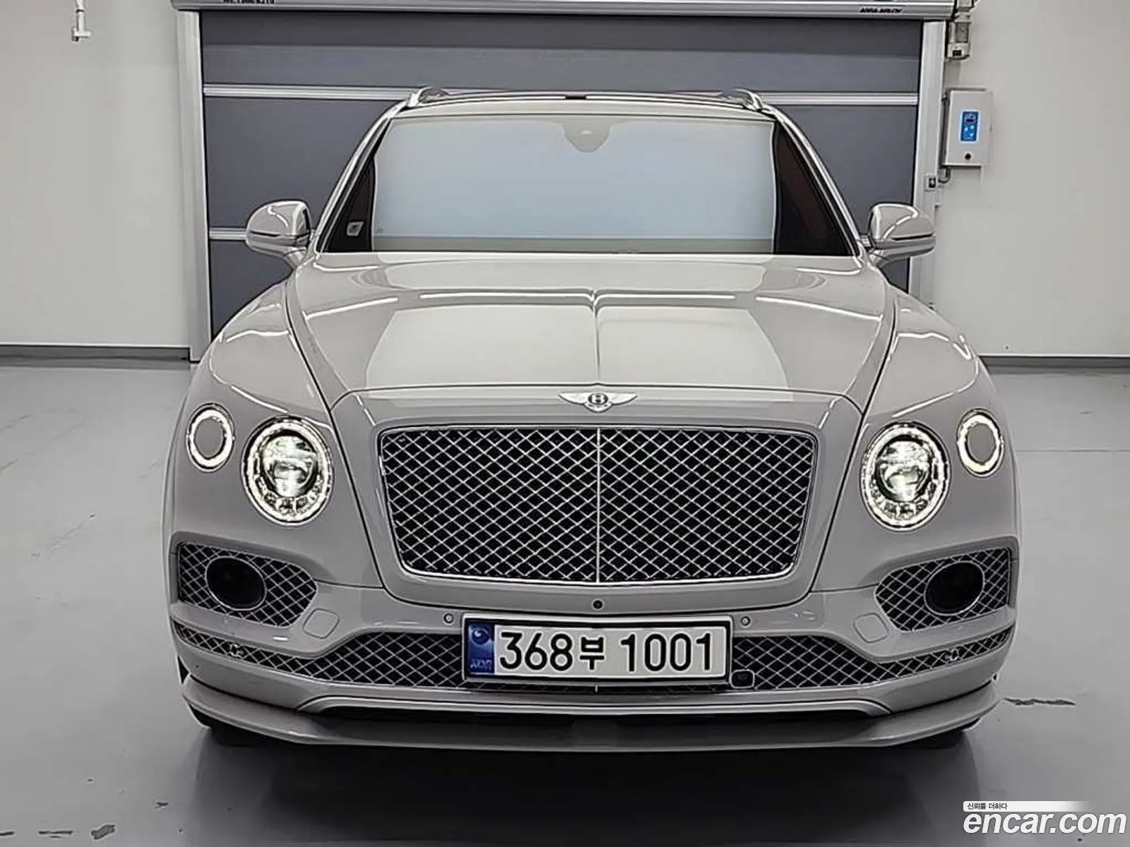 Bentley Bentayga 2017 — 13