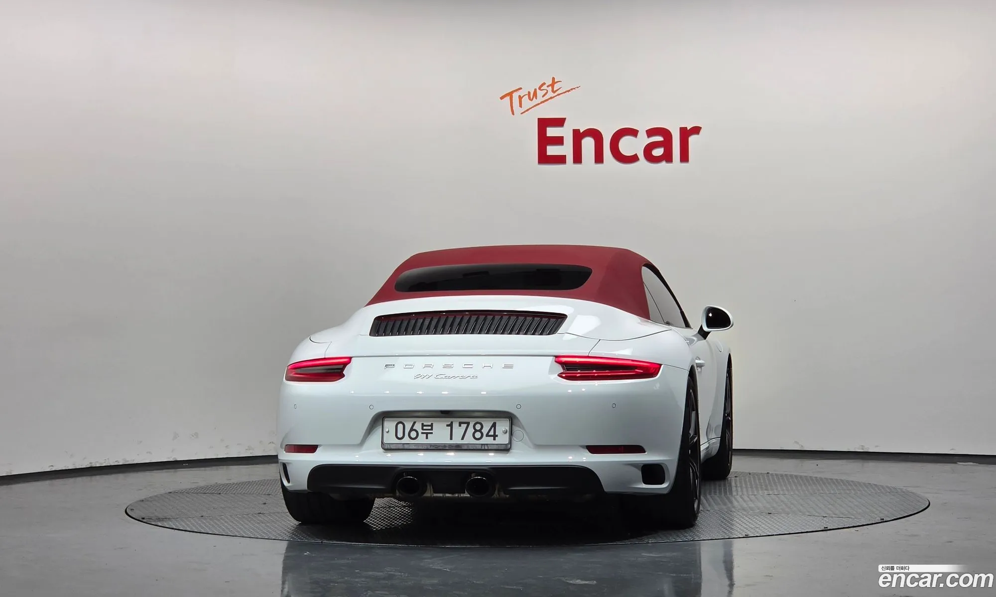 Porsche 911 2018 WP0CA2992KS129095 — 2
