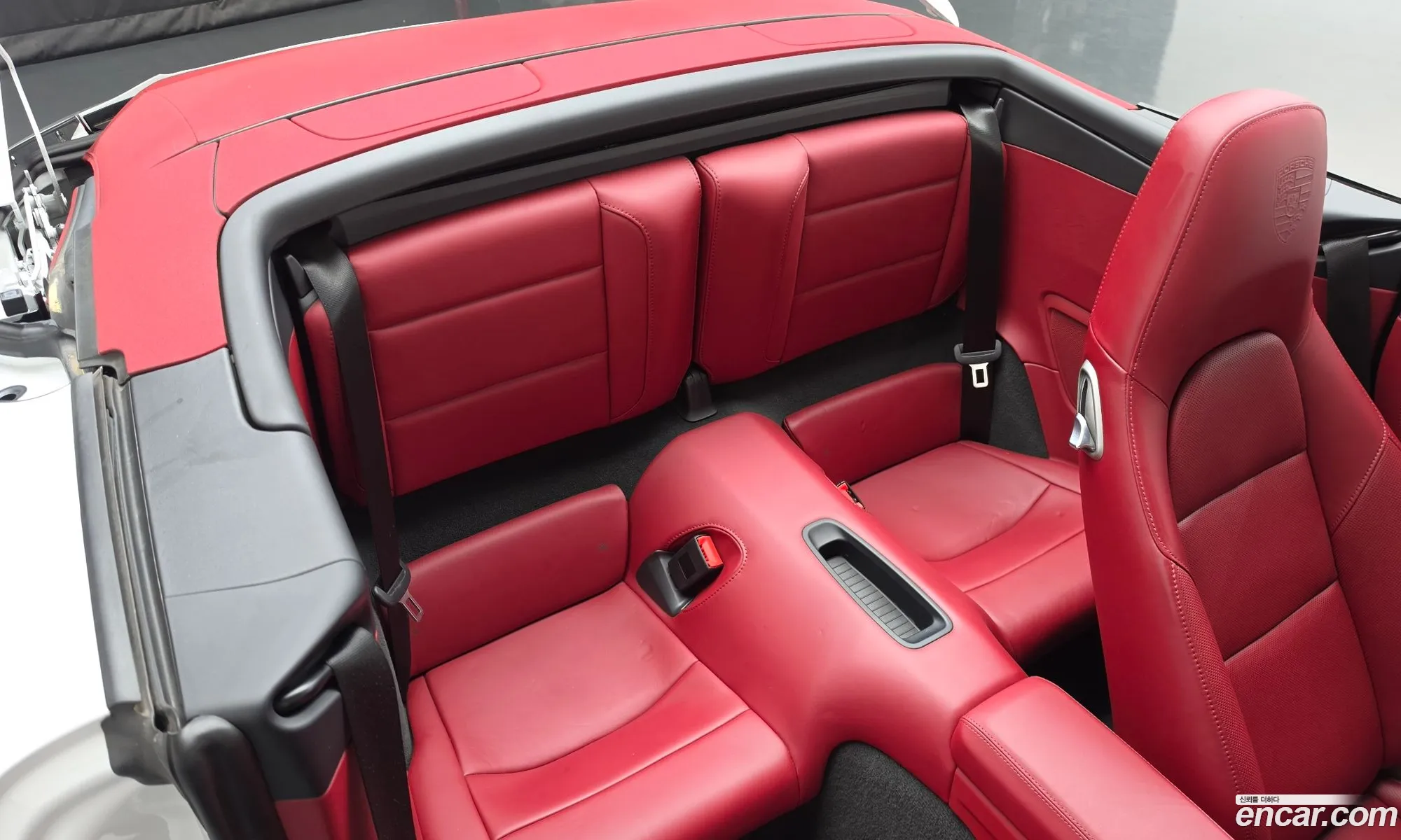 Porsche 911 2018 WP0CA2992KS129095 — 25