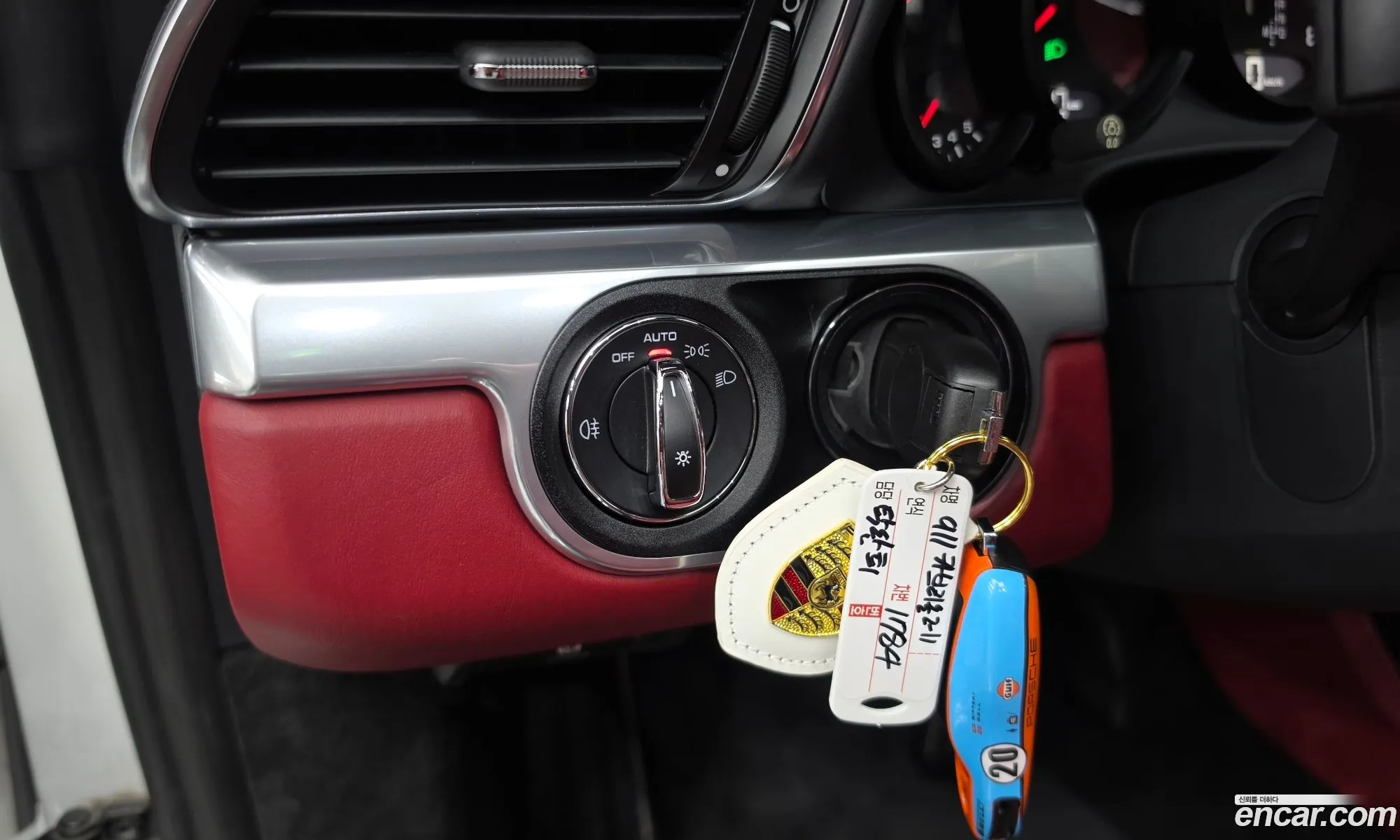 Porsche 911 2018 WP0CA2992KS129095 — 31