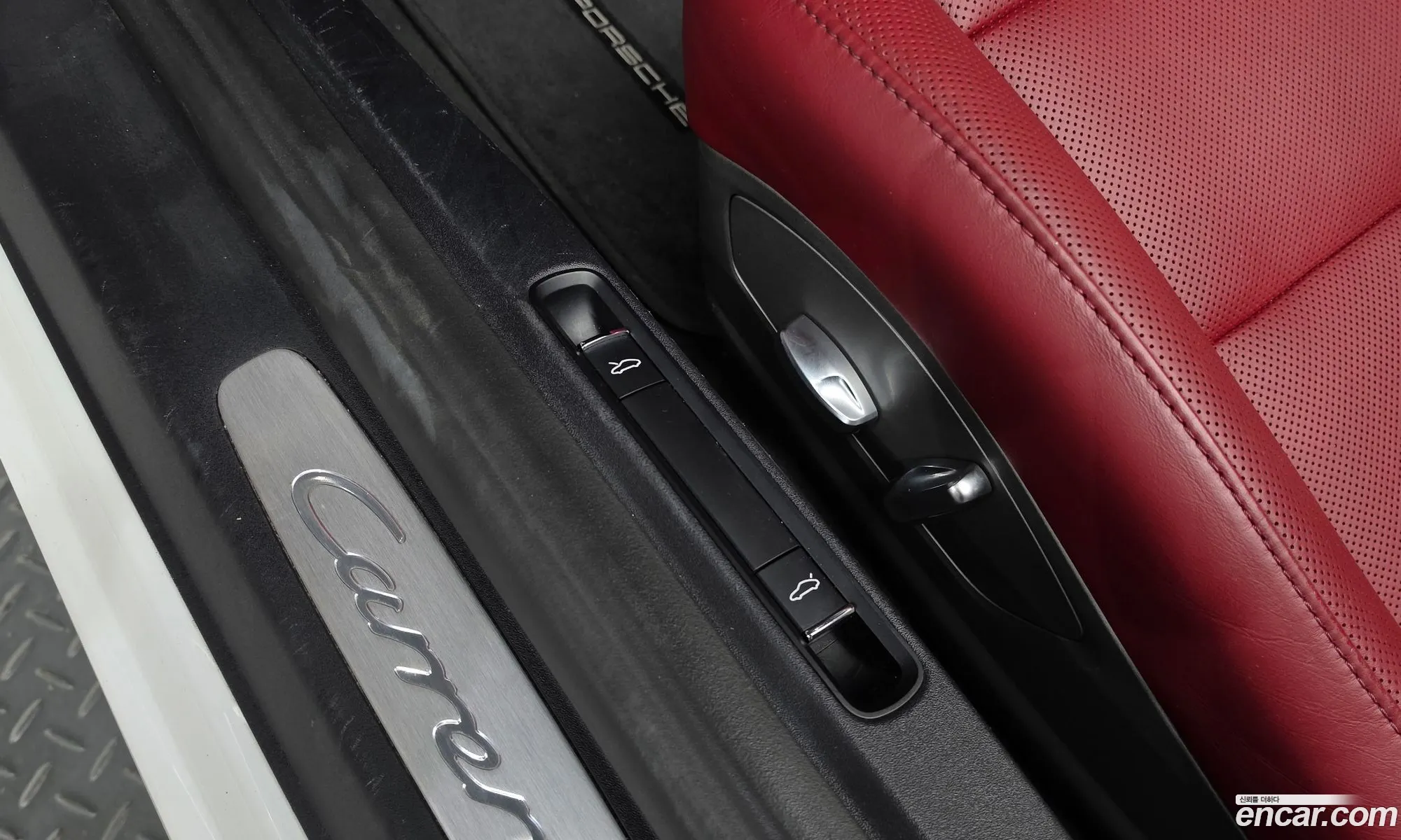 Porsche 911 2018 WP0CA2992KS129095 — 29
