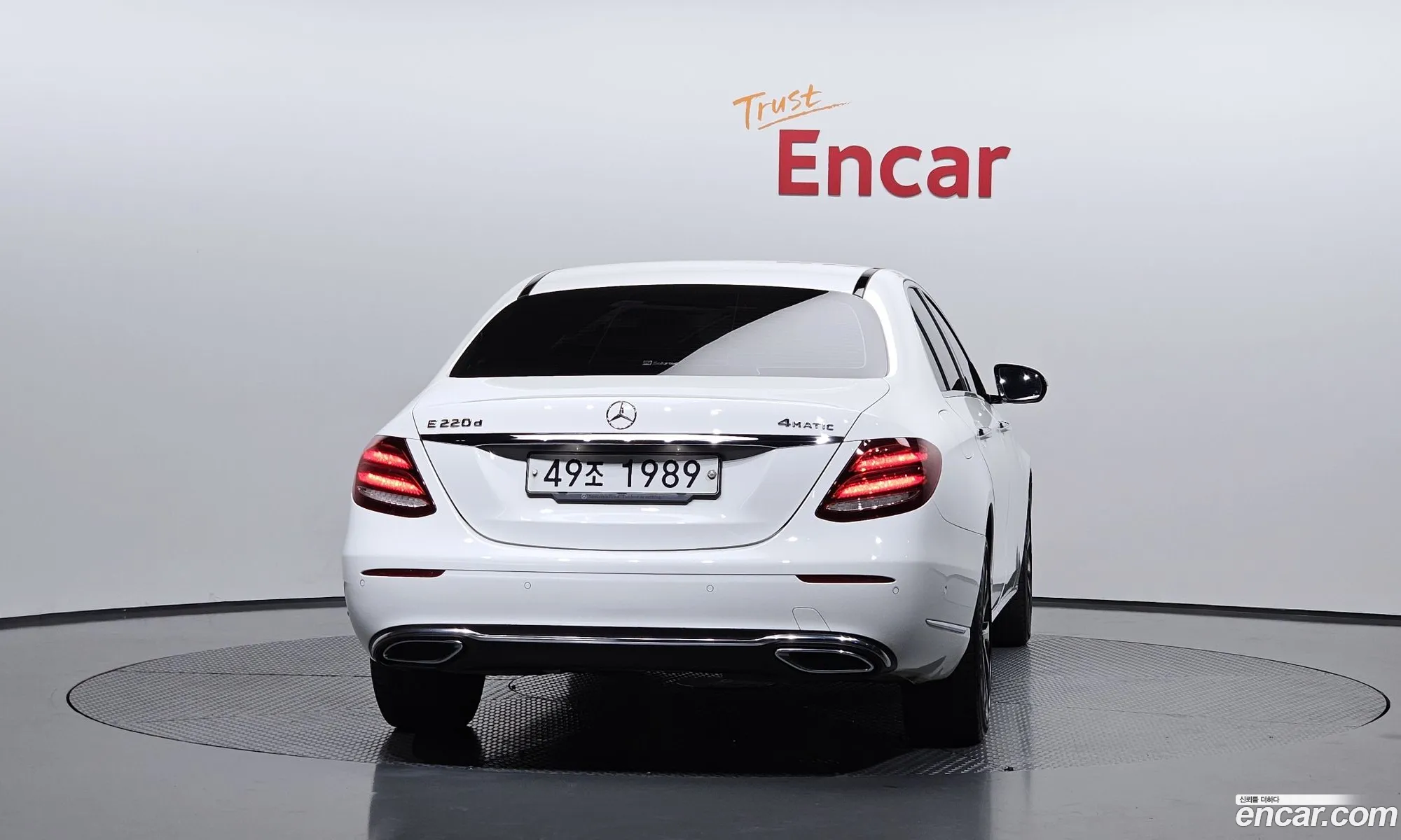 Mercedes-Benz E-Class W213 2017 WDDZF0EB8HA094267 — 6