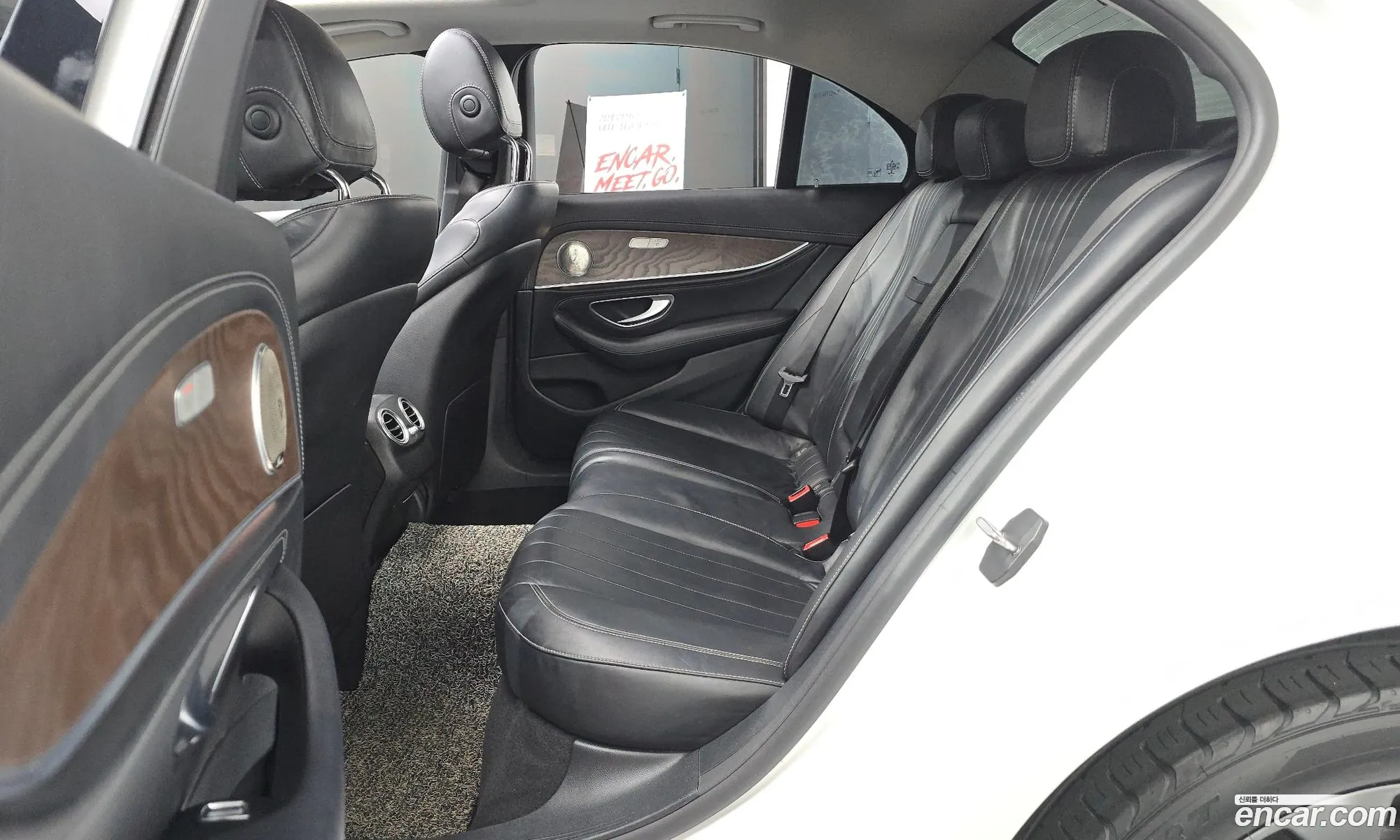 Mercedes-Benz E-Class W213 2017 WDDZF0EB8HA094267 — 17