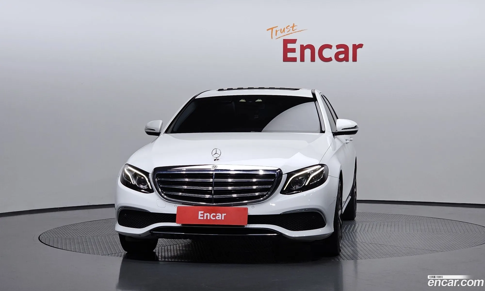 Mercedes-Benz E-Class W213 2017 WDDZF0EB8HA094267 — 5
