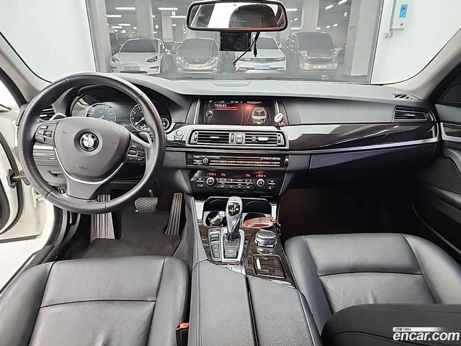 BMW 5 Series 2016 — 7