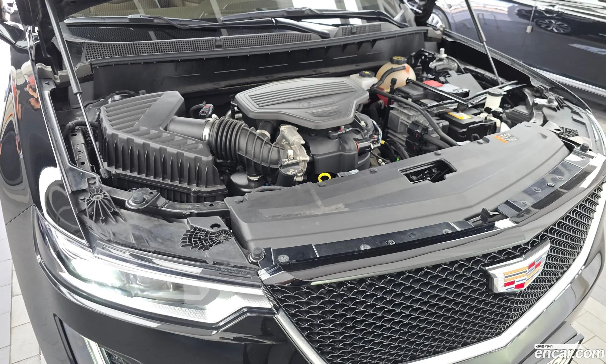 Cadillac XT6